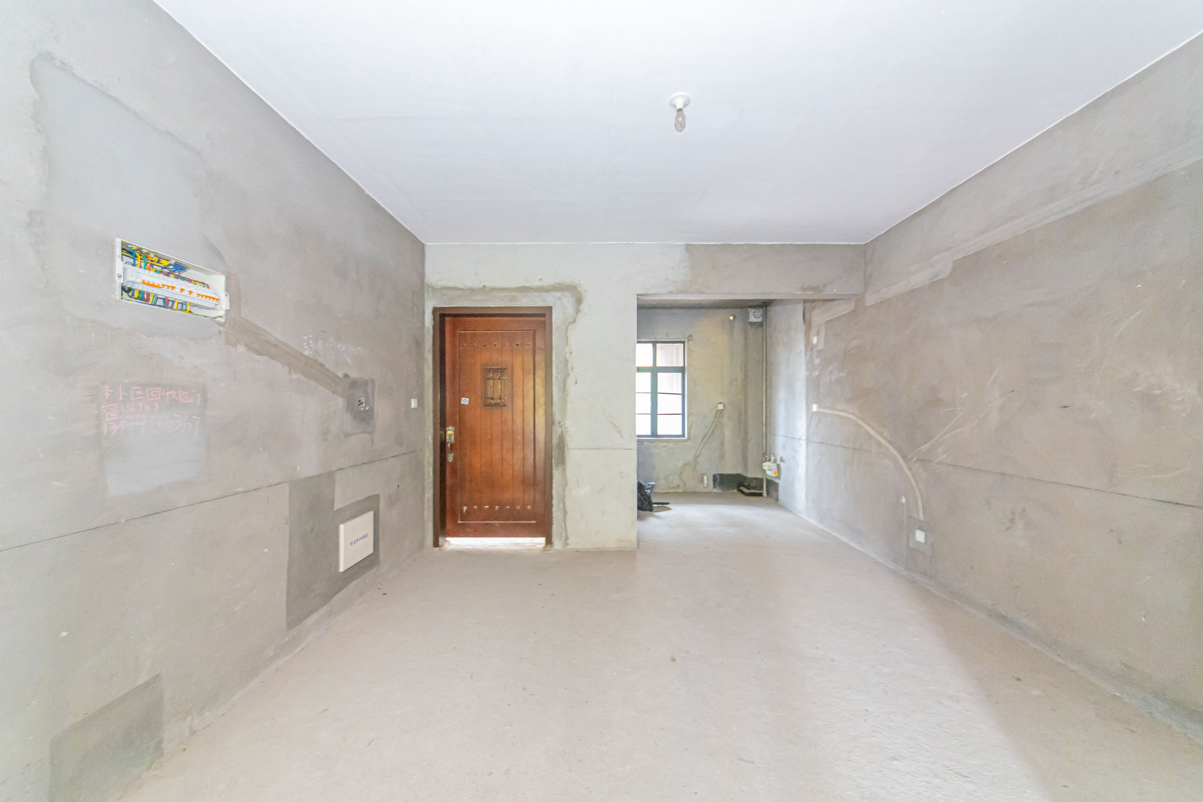 中建芙蓉和苑 3室2厅1卫 175.0万 中建芙蓉和苑 3室2厅1卫 175.0万客厅