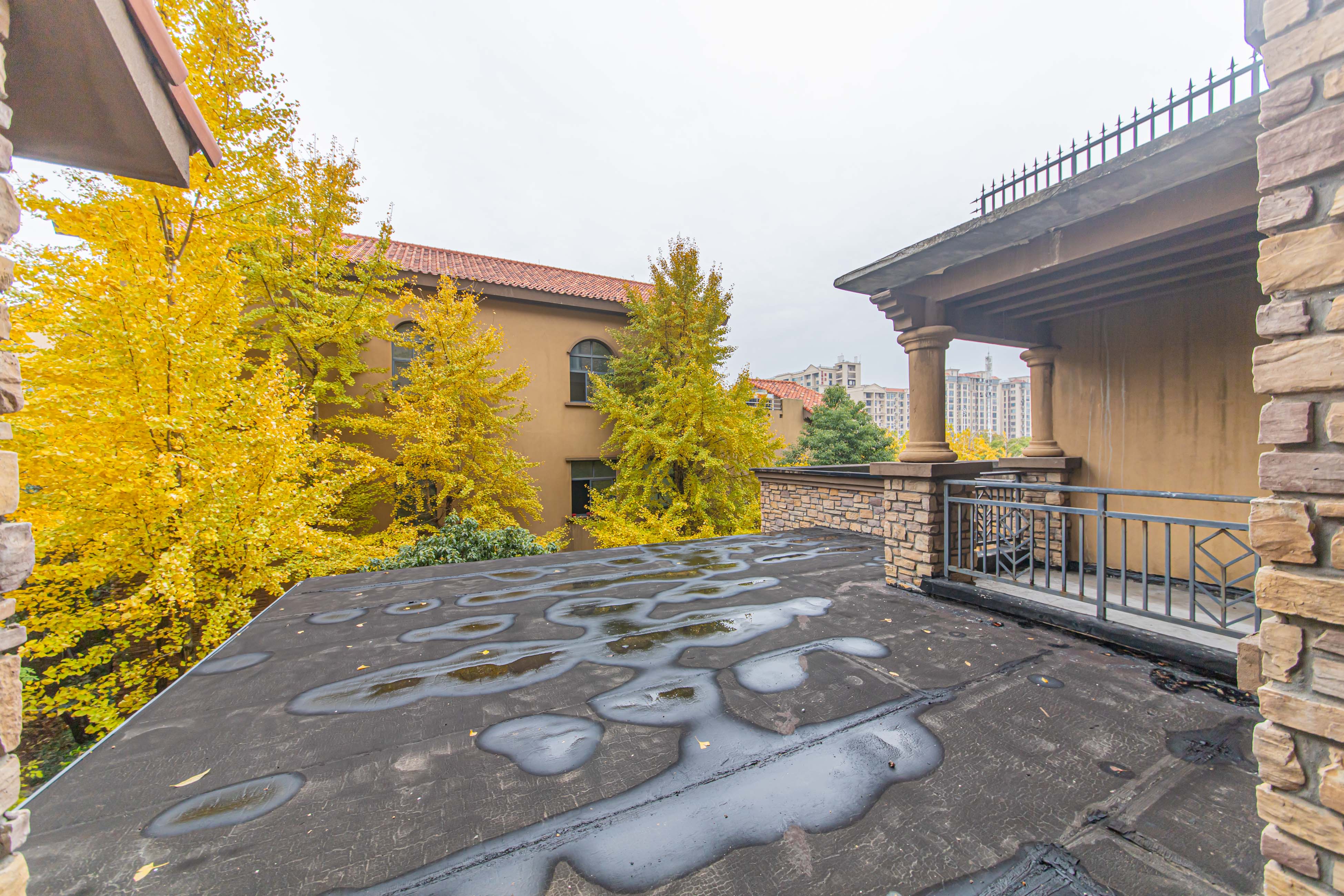 中建芙蓉和苑 3室2厅1卫 175.0万 中建芙蓉和苑 3室2厅1卫 175.0万阳台