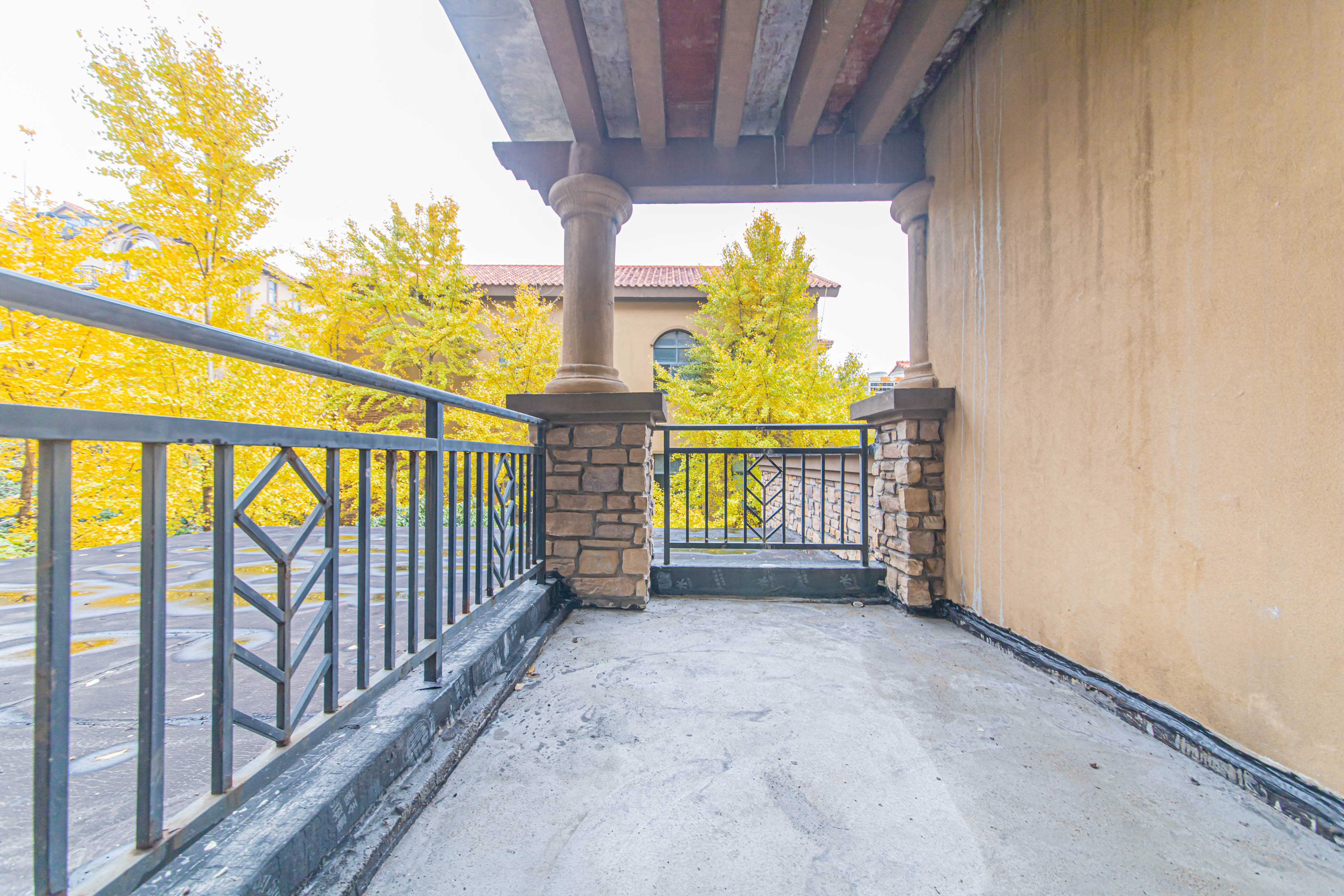 中建芙蓉和苑 3室2厅1卫 175.0万 中建芙蓉和苑 3室2厅1卫 175.0万阳台