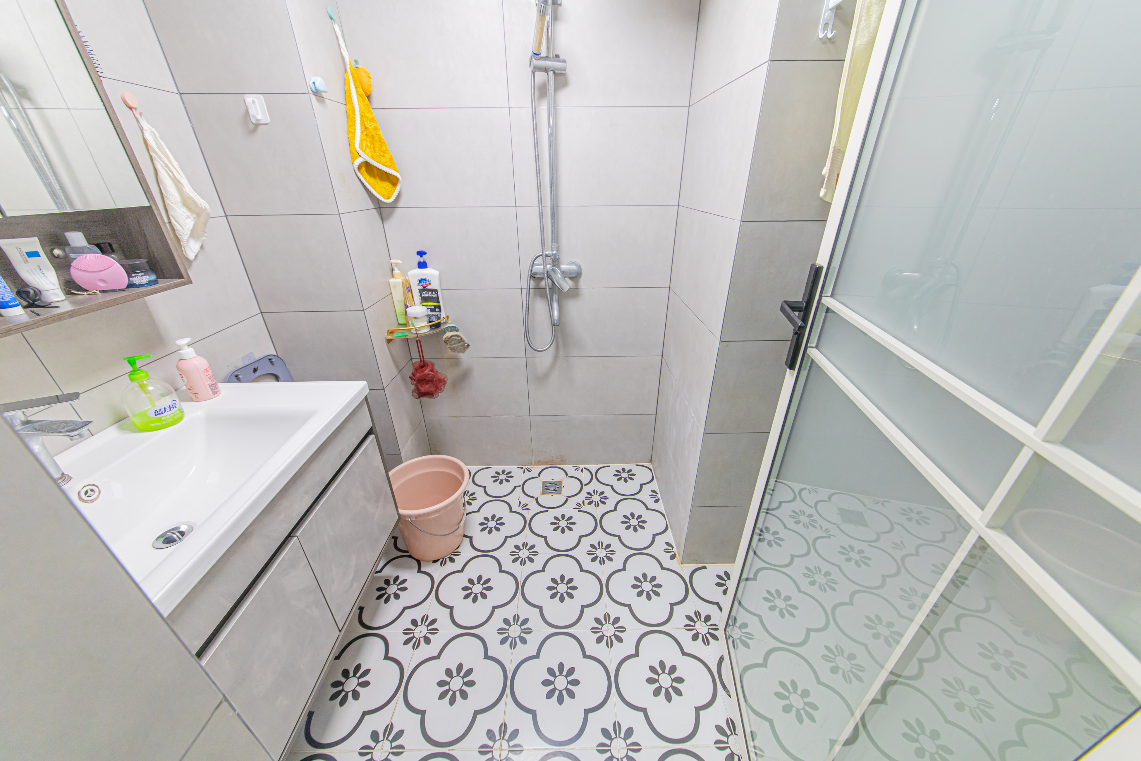 鑫远揽悦(鑫远和城三期) 1室1厅1卫 52.0万 鑫远揽悦(鑫远和城三期) 1室1厅1卫 52.0万卫生间