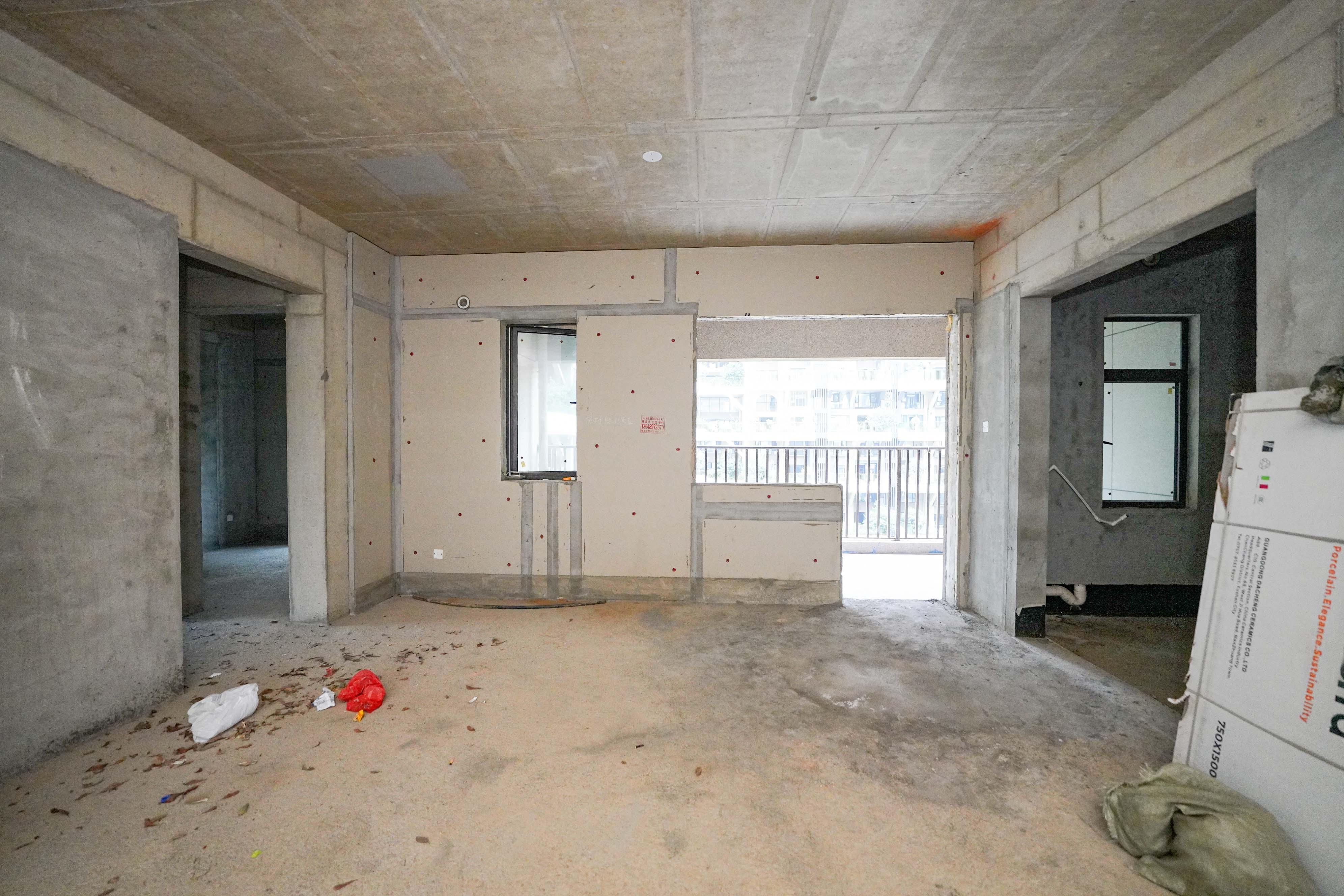 福天藏郡院子  5室2厅2卫    230.0万 福天藏郡院子  5室2厅2卫    230.0万客厅