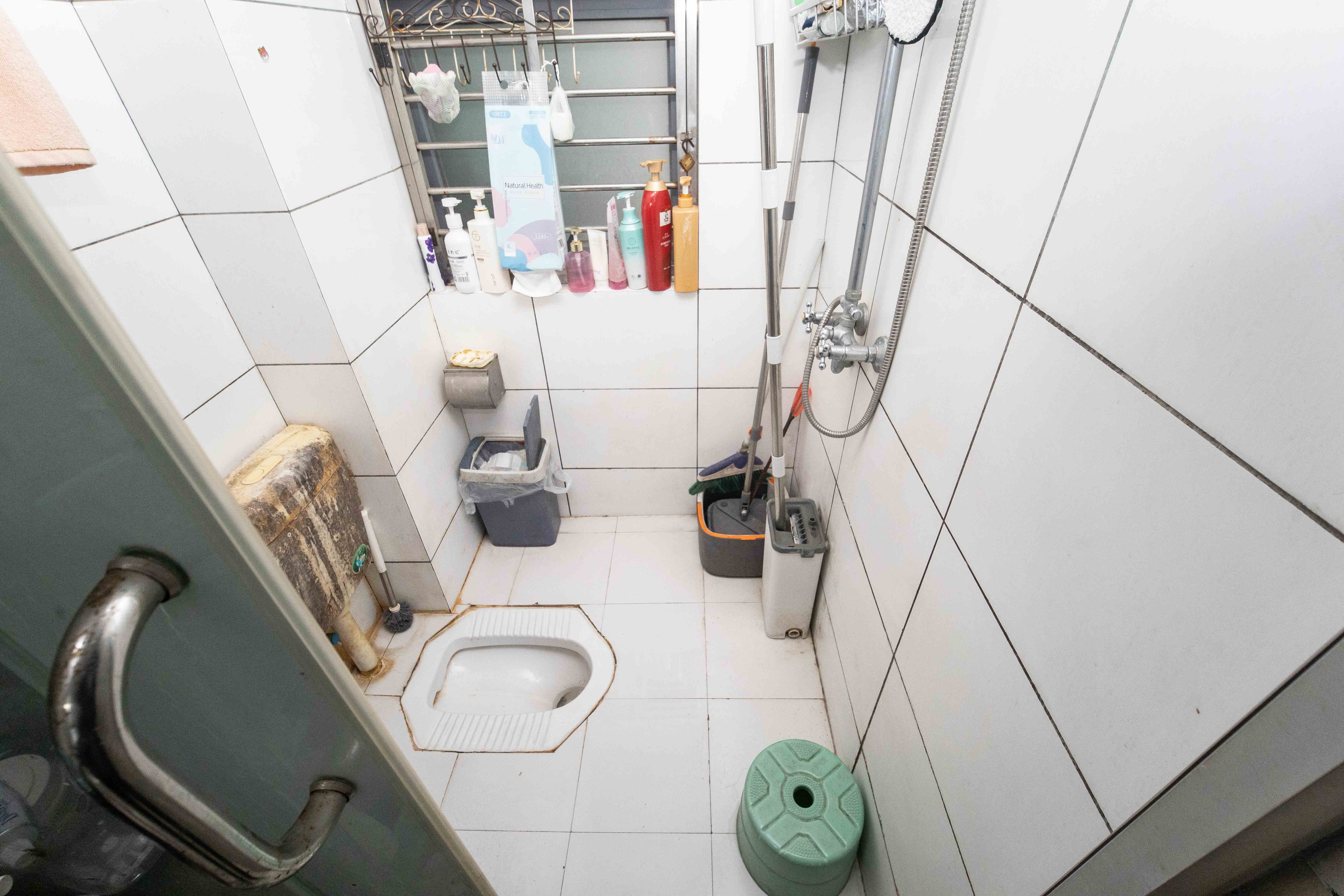 银港水晶城  2室2厅1卫   69.80万卫生间