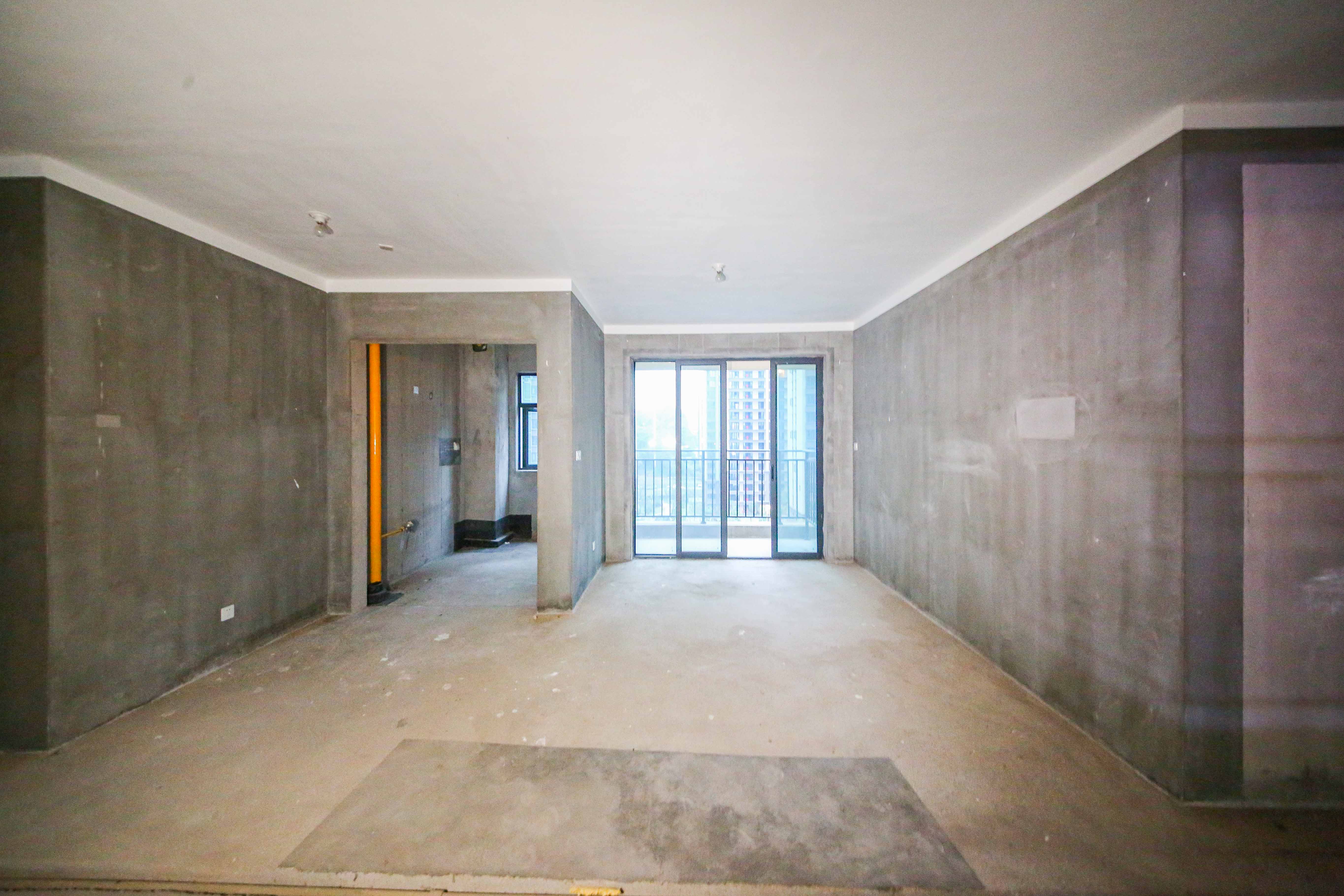 中建钰和城  4室2厅2卫   355.00万客厅