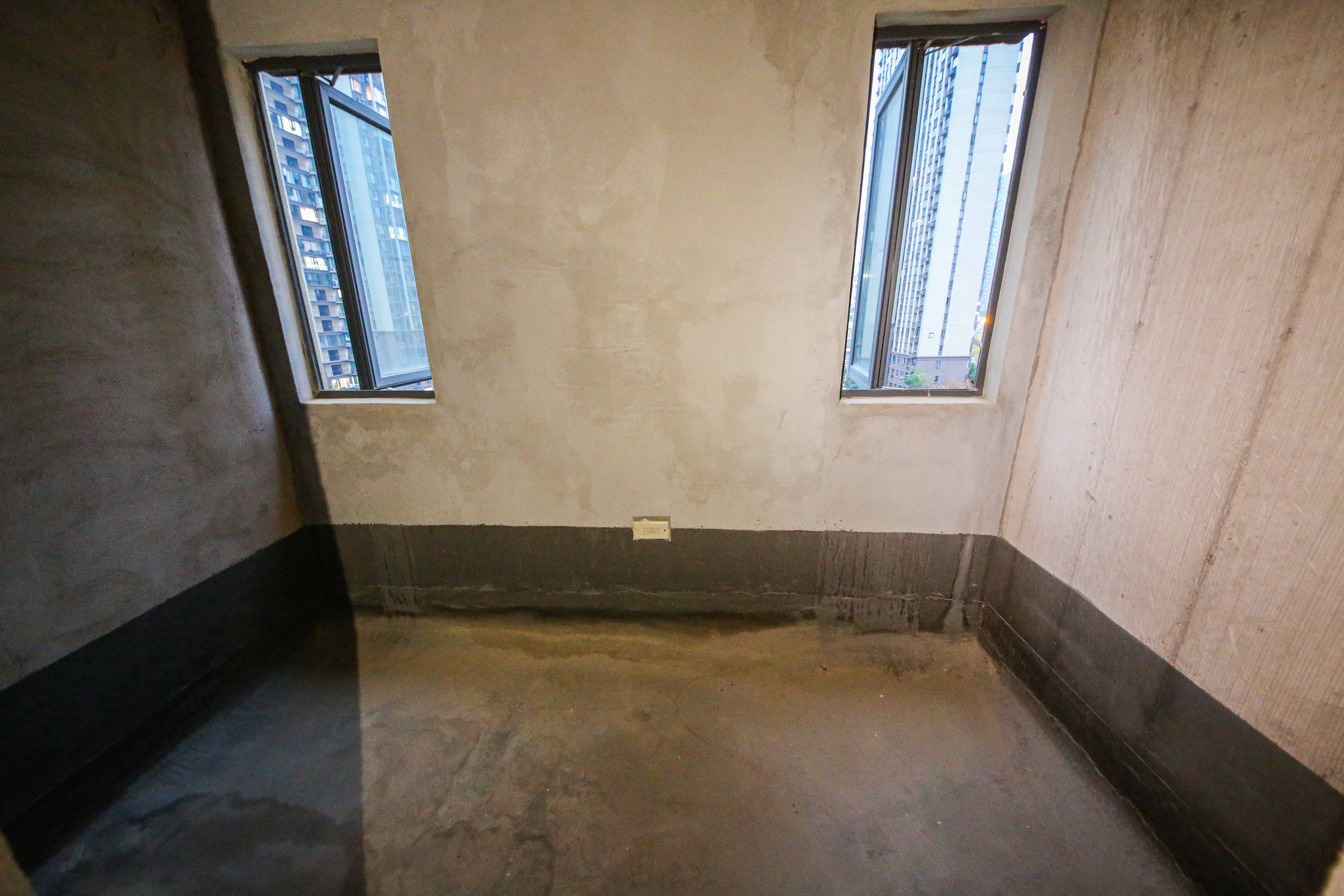 中建钰和城  4室2厅2卫   355.00万卫生间
