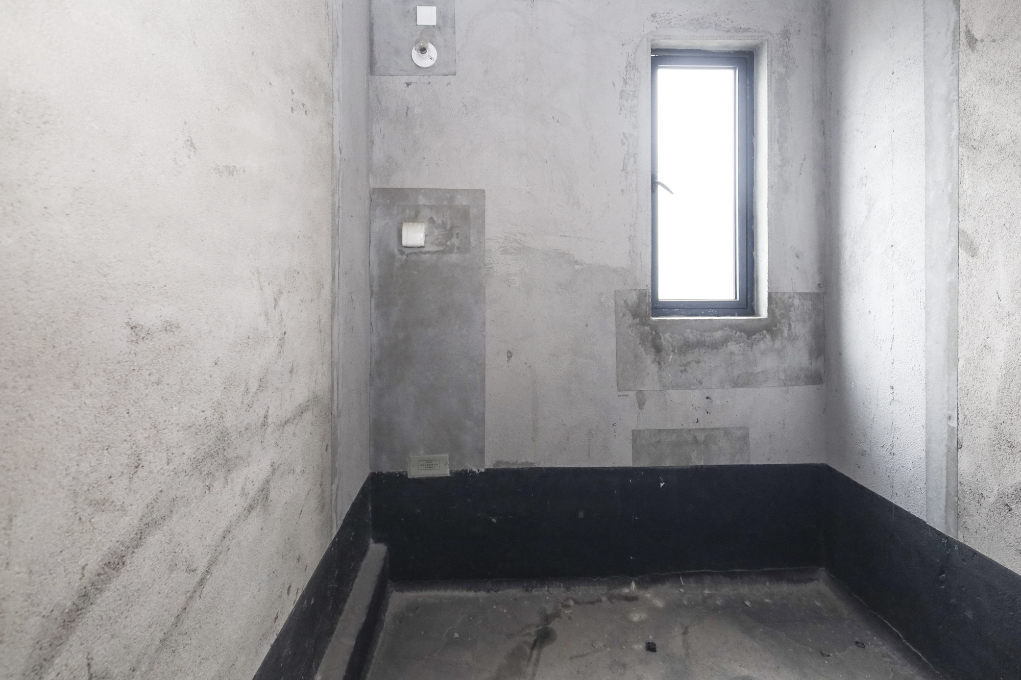 地铁中建江山玖樾  4室2厅2卫   160.00万卫生间