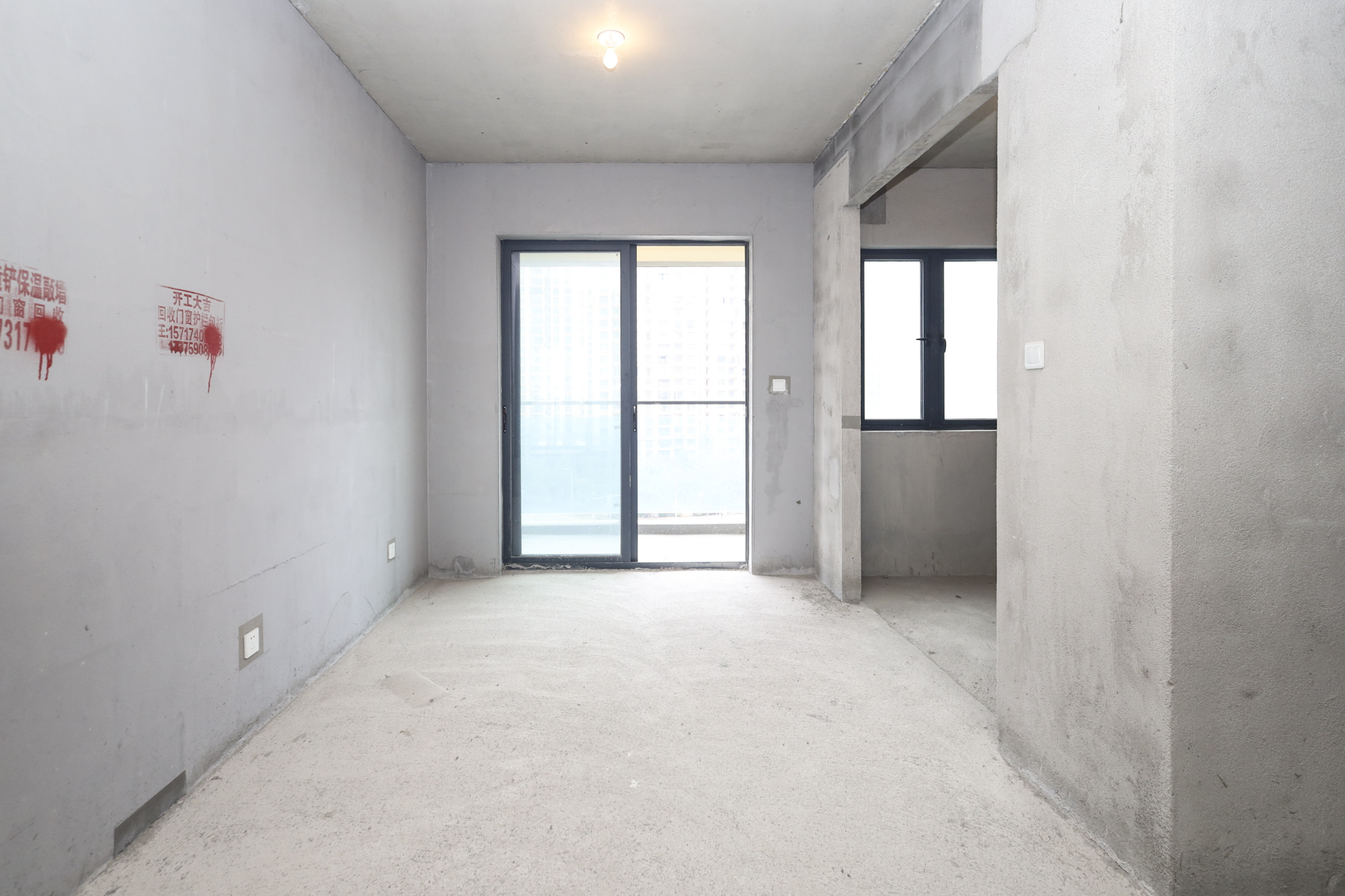 地铁中建江山玖樾  1室0厅0卫   158.00万客厅
