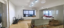 華城廣場  3室1廳1衛(wèi)   4500.00元/月