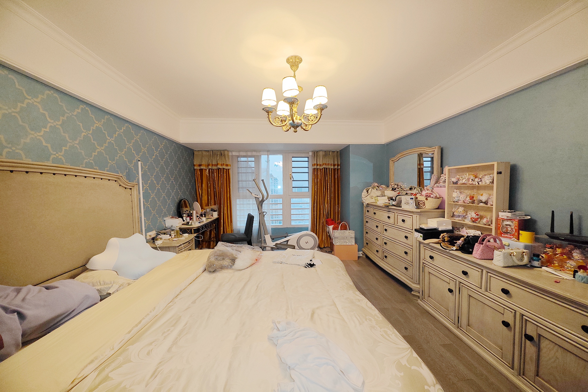 万博汇 4室2厅1卫 232.8万 万博汇 4室2厅1卫 232.8万卧室