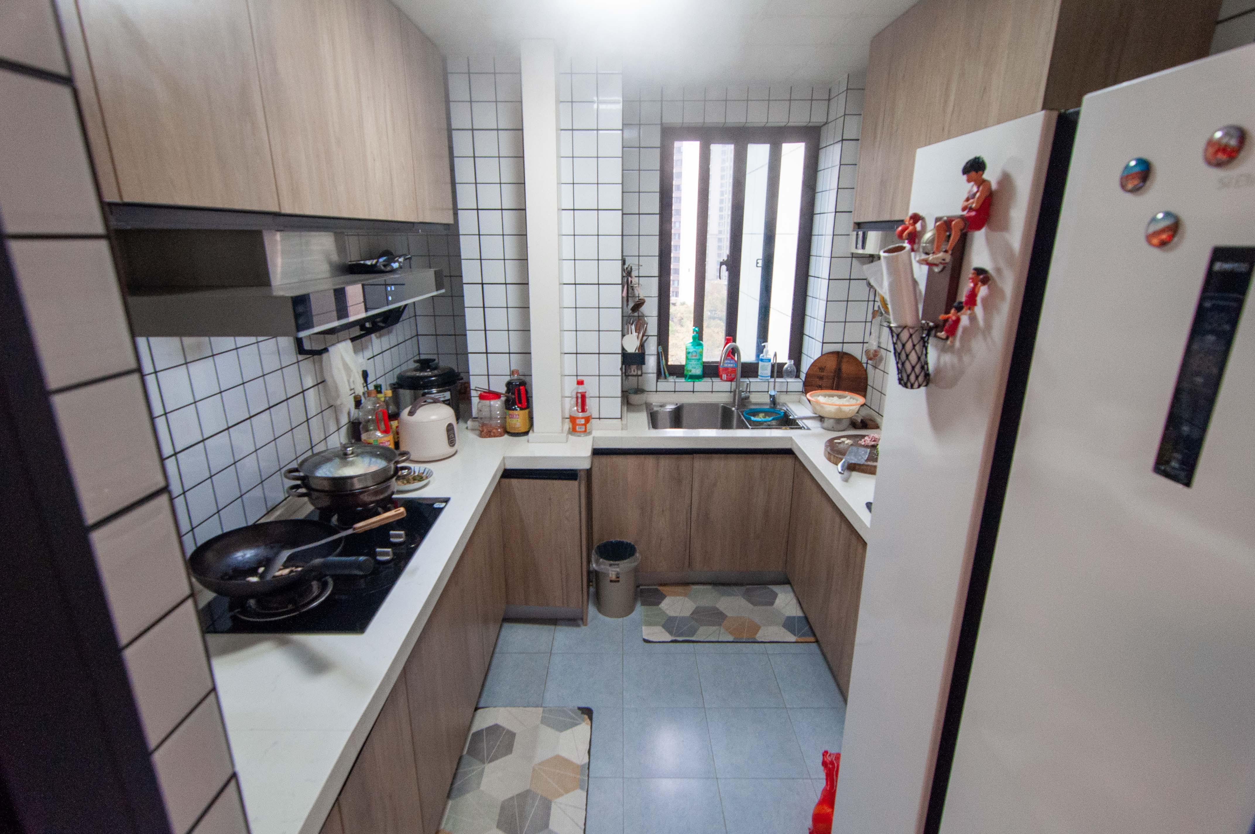 梅溪正荣府  4室2厅2卫    162.0万 梅溪正荣府  4室2厅2卫    162.0万厨房