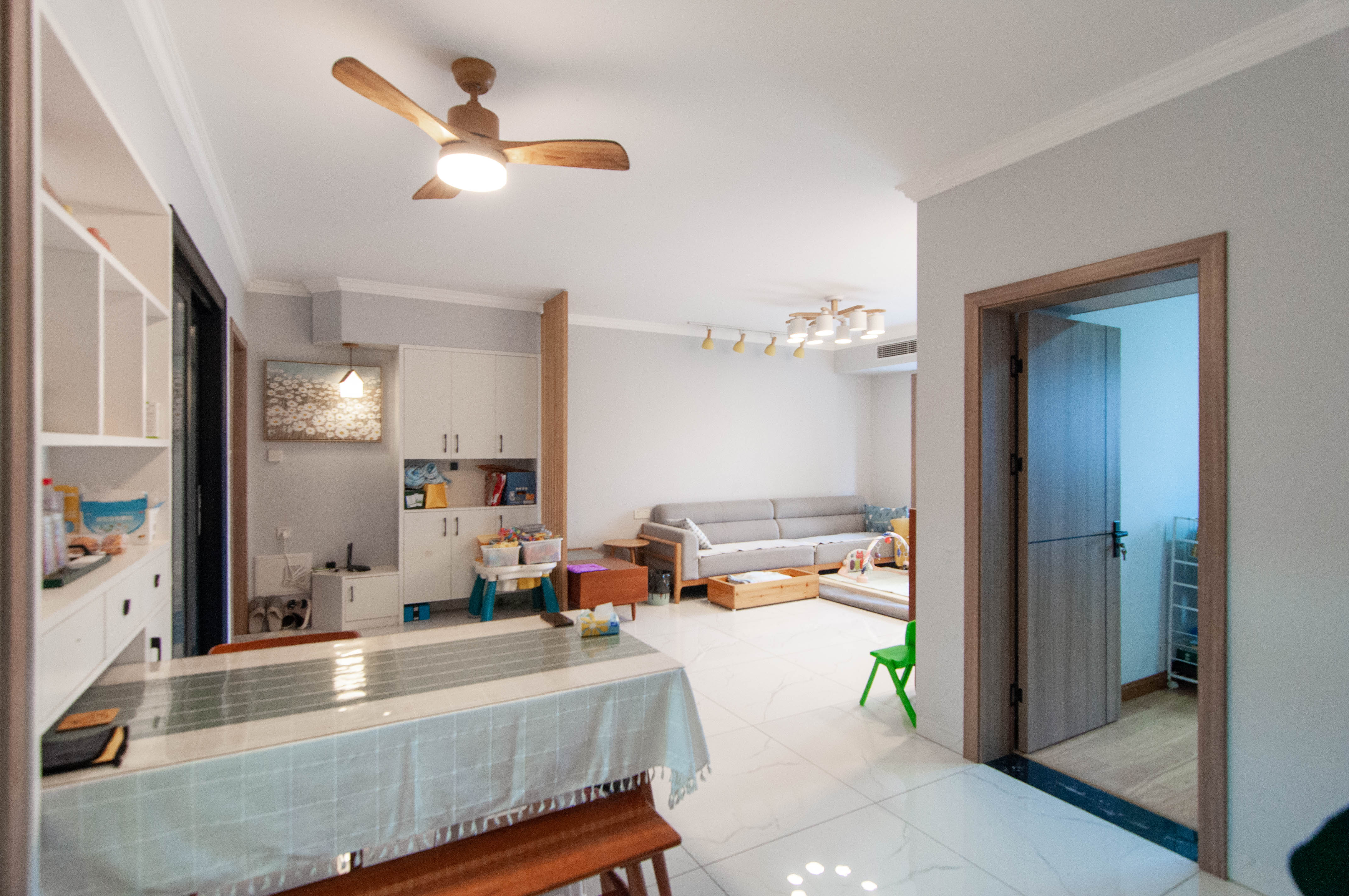 梅溪正荣府  4室2厅2卫    162.0万其他