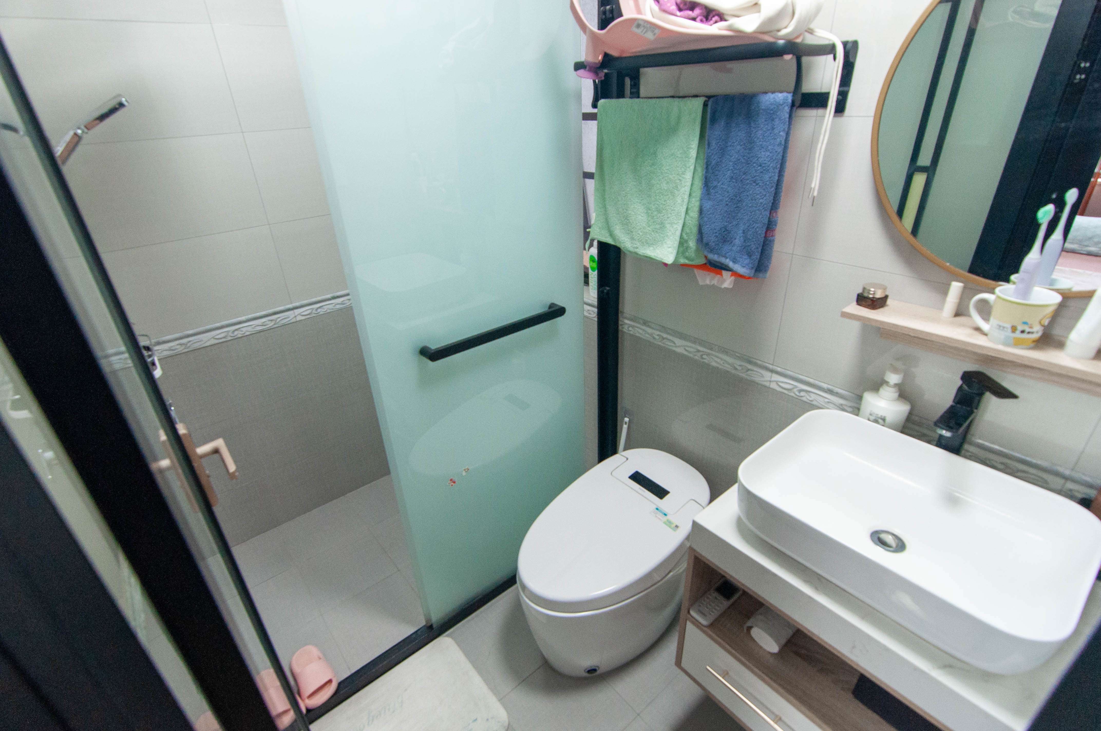 梅溪正荣府  4室2厅2卫    162.0万卫生间