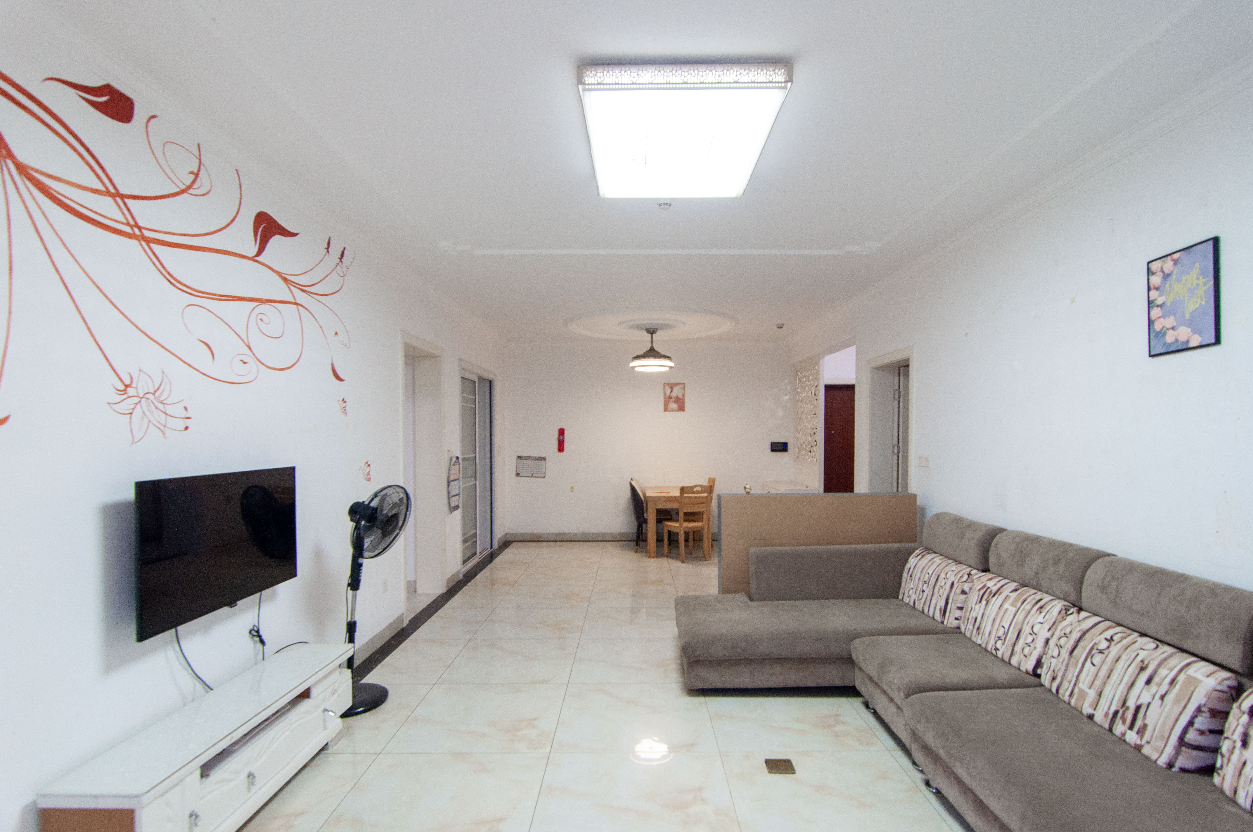 佳兆业云顶梅溪湖(佳兆业梅溪荟) 3室2厅2卫 155.0万 佳兆业云顶梅溪湖(佳兆业梅溪荟) 3室2厅2卫 155.0万客厅