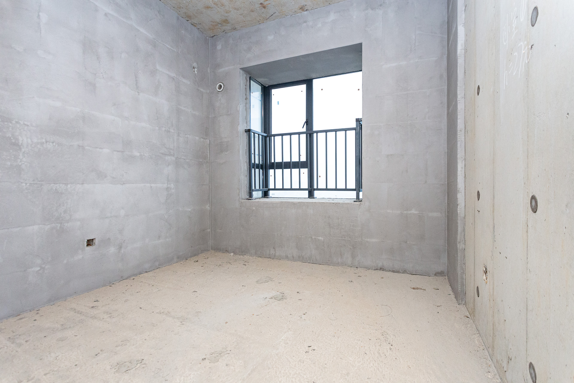 润和滨江广场(润和中央广场)  5室2厅2卫    142.0万 润和滨江广场(润和中央广场)  5室2厅2卫    142.0万卧室