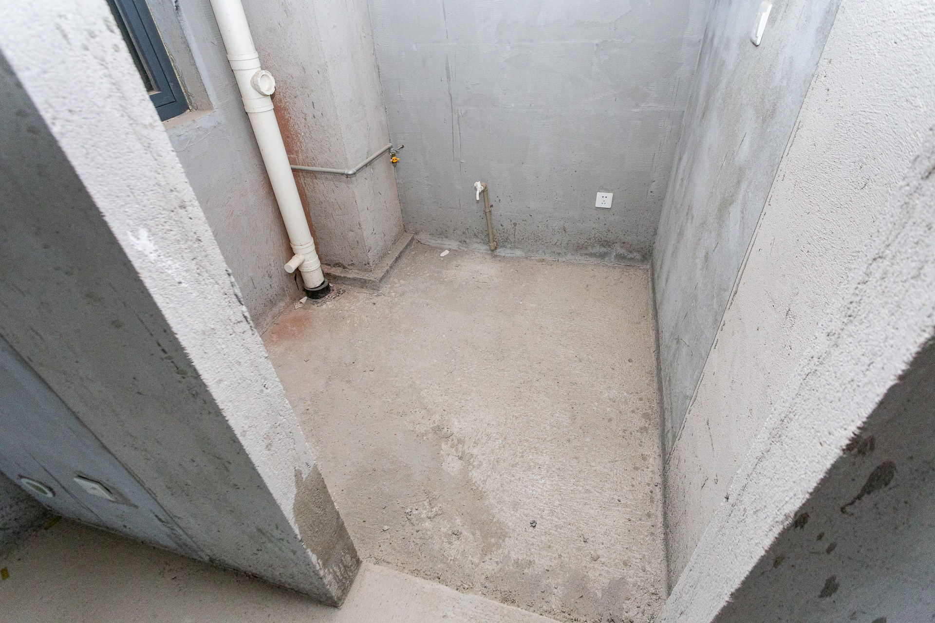 港湘铂玥(天园地芳国际珠宝城)  3室2厅1卫    53.8万 港湘铂玥(天园地芳国际珠宝城)  3室2厅1卫    53.8万厨房