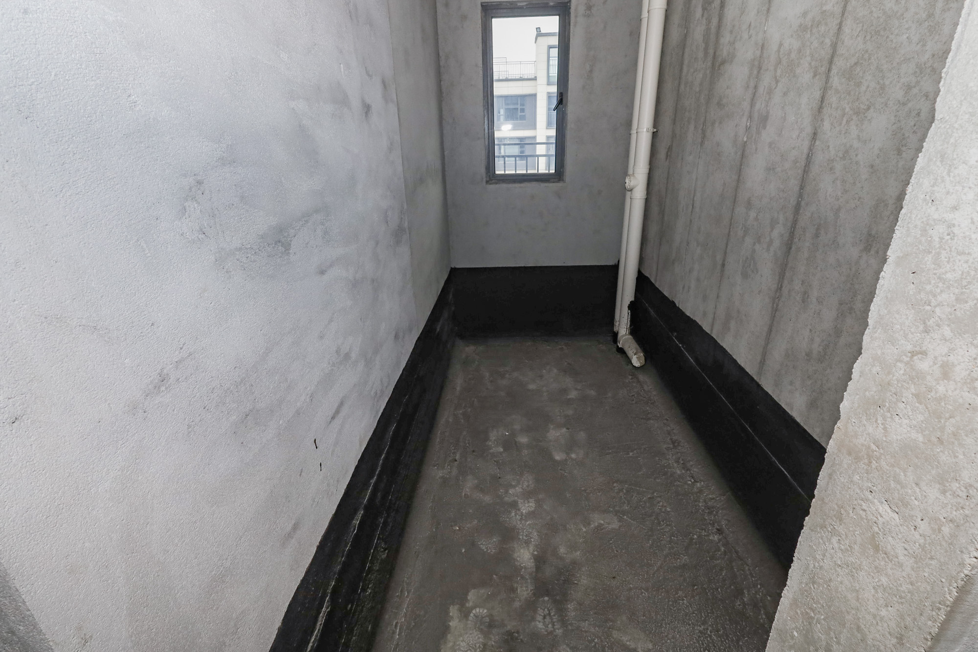 轨道中建麓江府  4室2厅2卫   280.00万卫生间