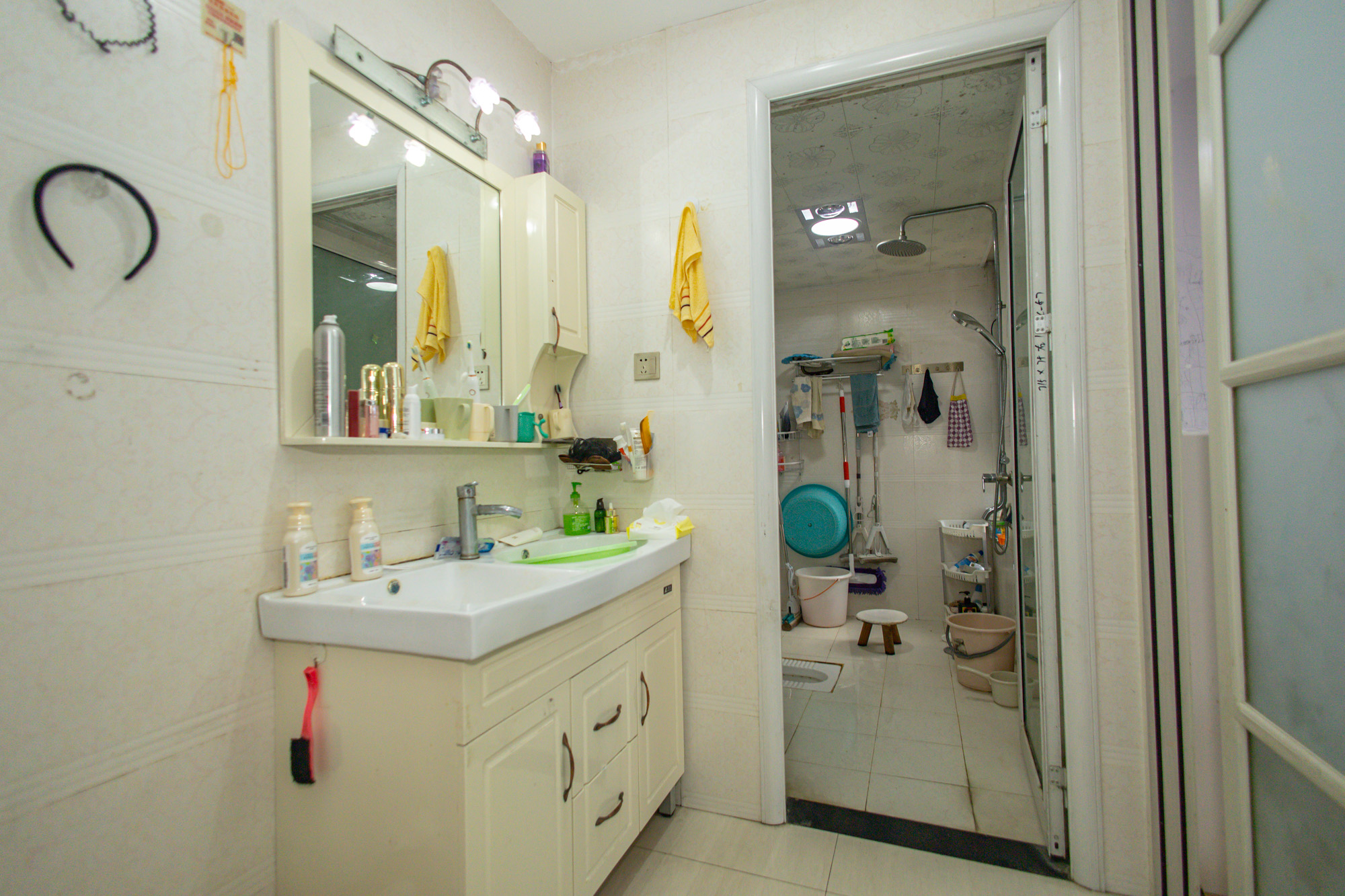 华润凤凰城二期 3室2厅1卫 70.5万 华润凤凰城二期 3室2厅1卫 70.5万卫生间