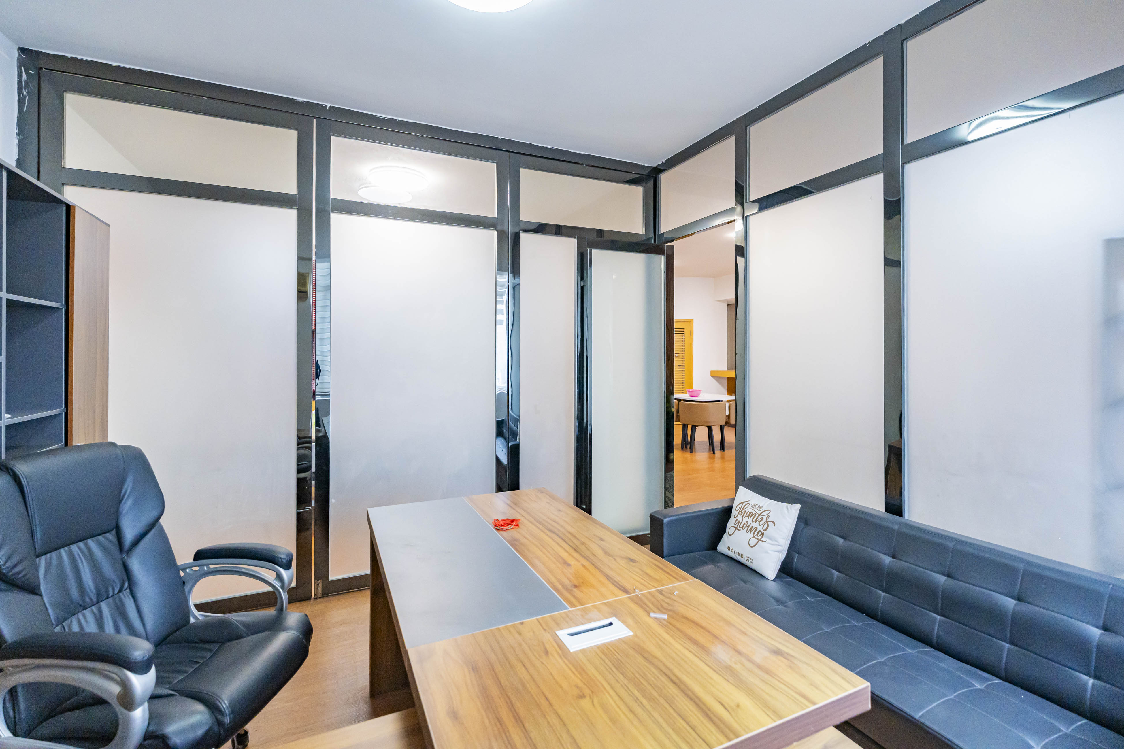 建鸿达现代城 1室2厅1卫 112.0万 建鸿达现代城 1室2厅1卫 112.0万卧室