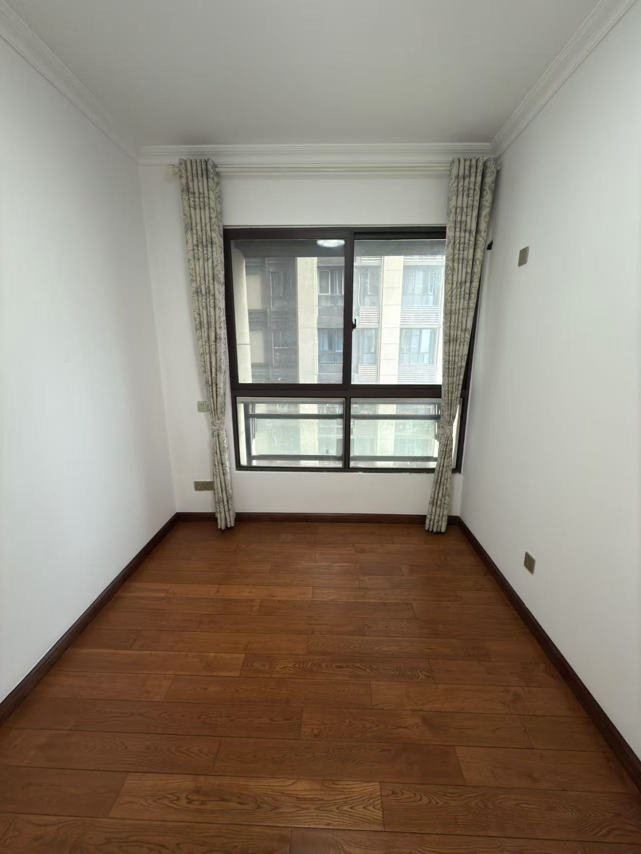 北大资源时光 3室2厅1卫 3000.0元/月 北大资源时光 3室2厅1卫 3000.0元/月室内图