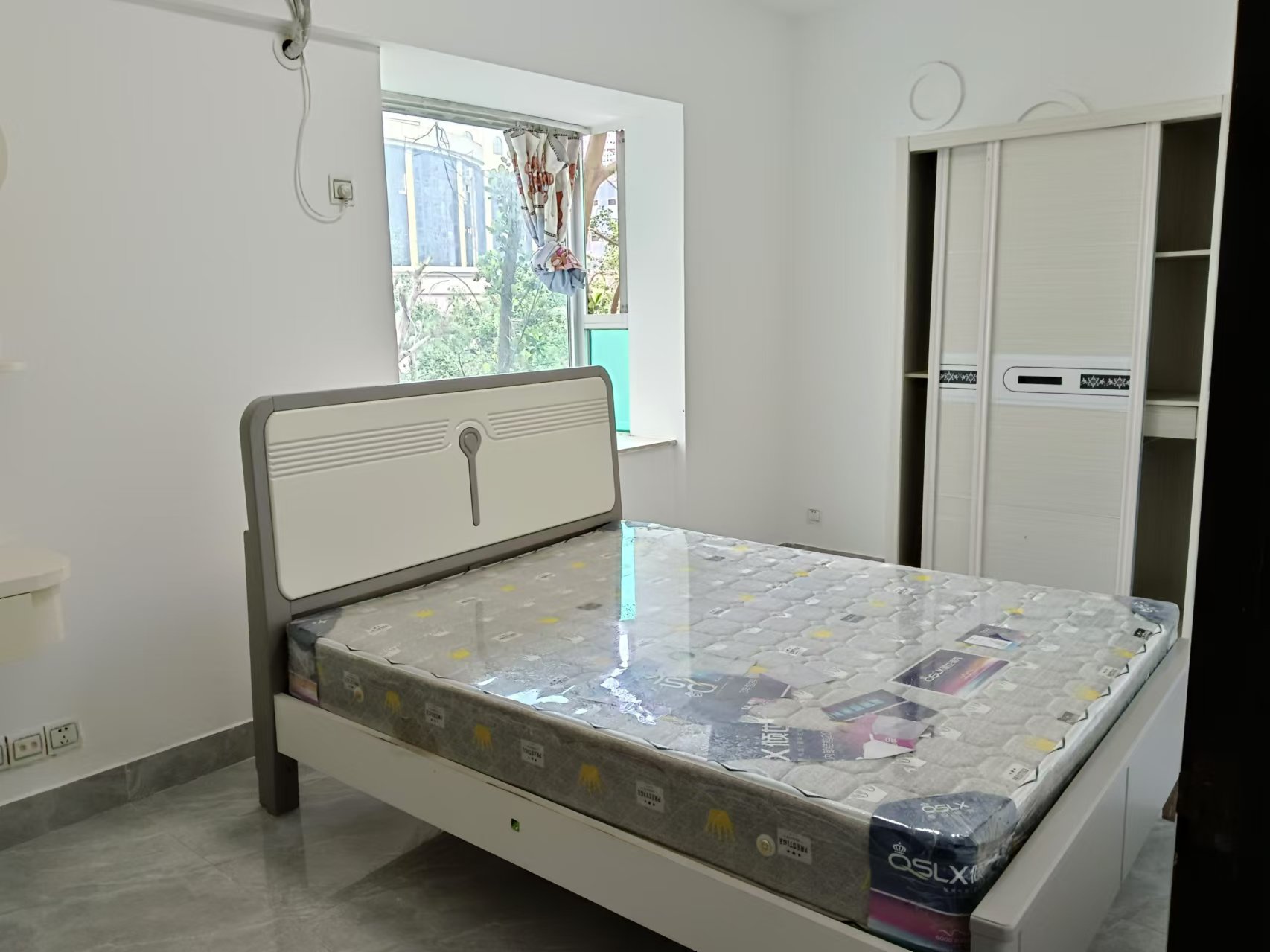 东方文华府 3室2厅2卫 2800.0元/月 东方文华府 3室2厅2卫 2800.0元/月室内图