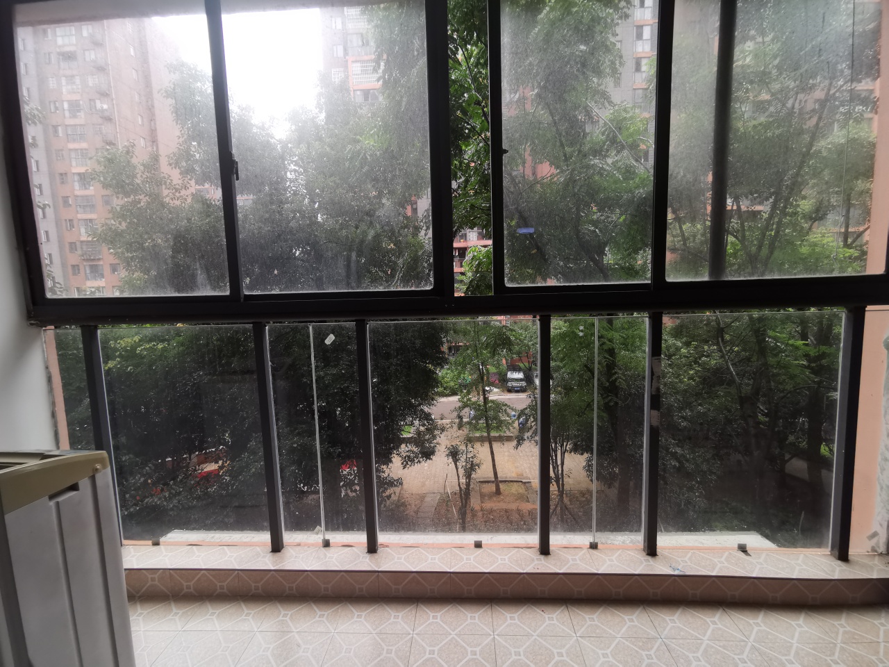 联美品格  3室2厅2卫    1800.0元/月 联美品格  3室2厅2卫    1800.0元/月室内图