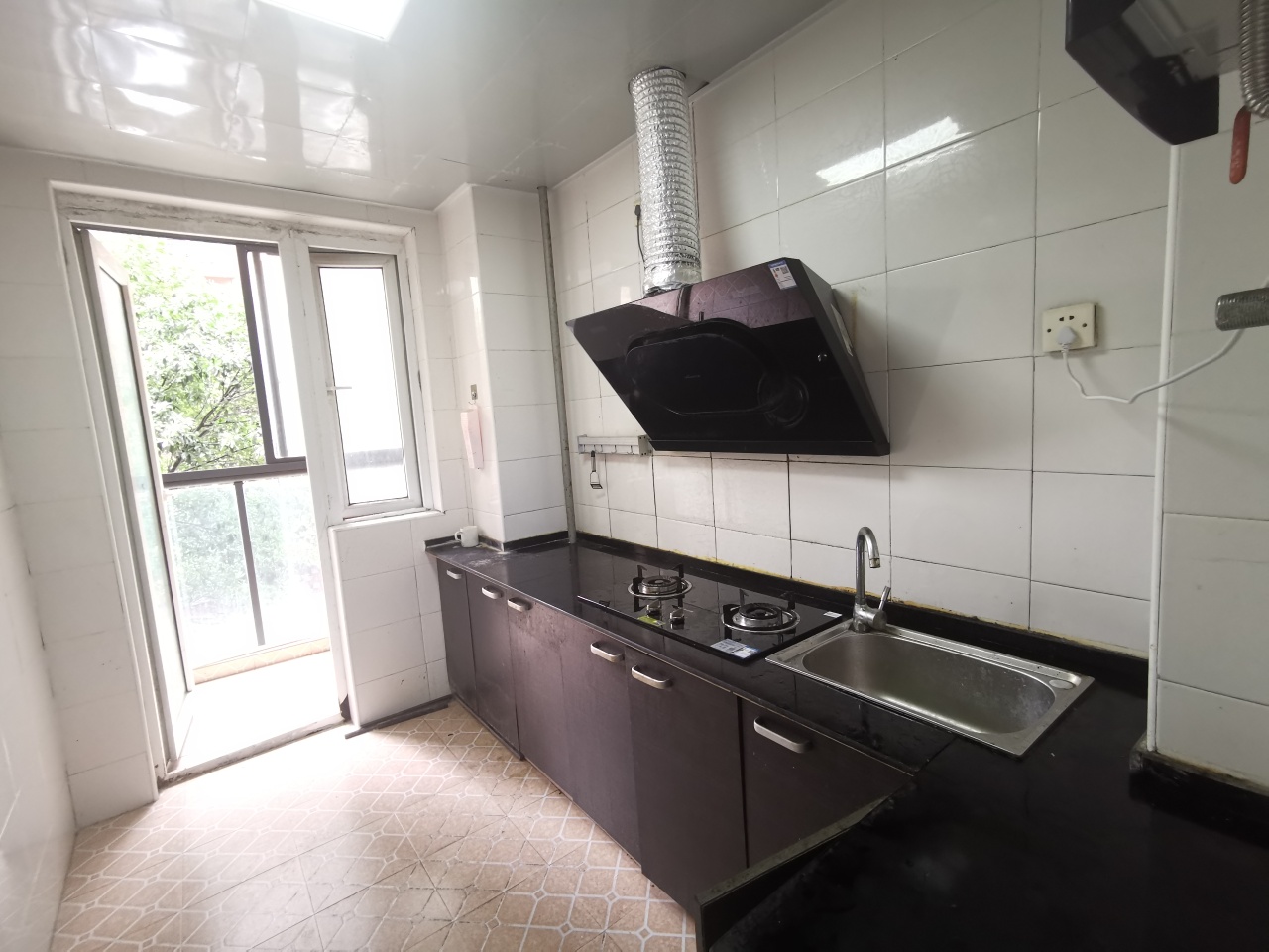 联美品格  3室2厅2卫    1800.0元/月 联美品格  3室2厅2卫    1800.0元/月室内图