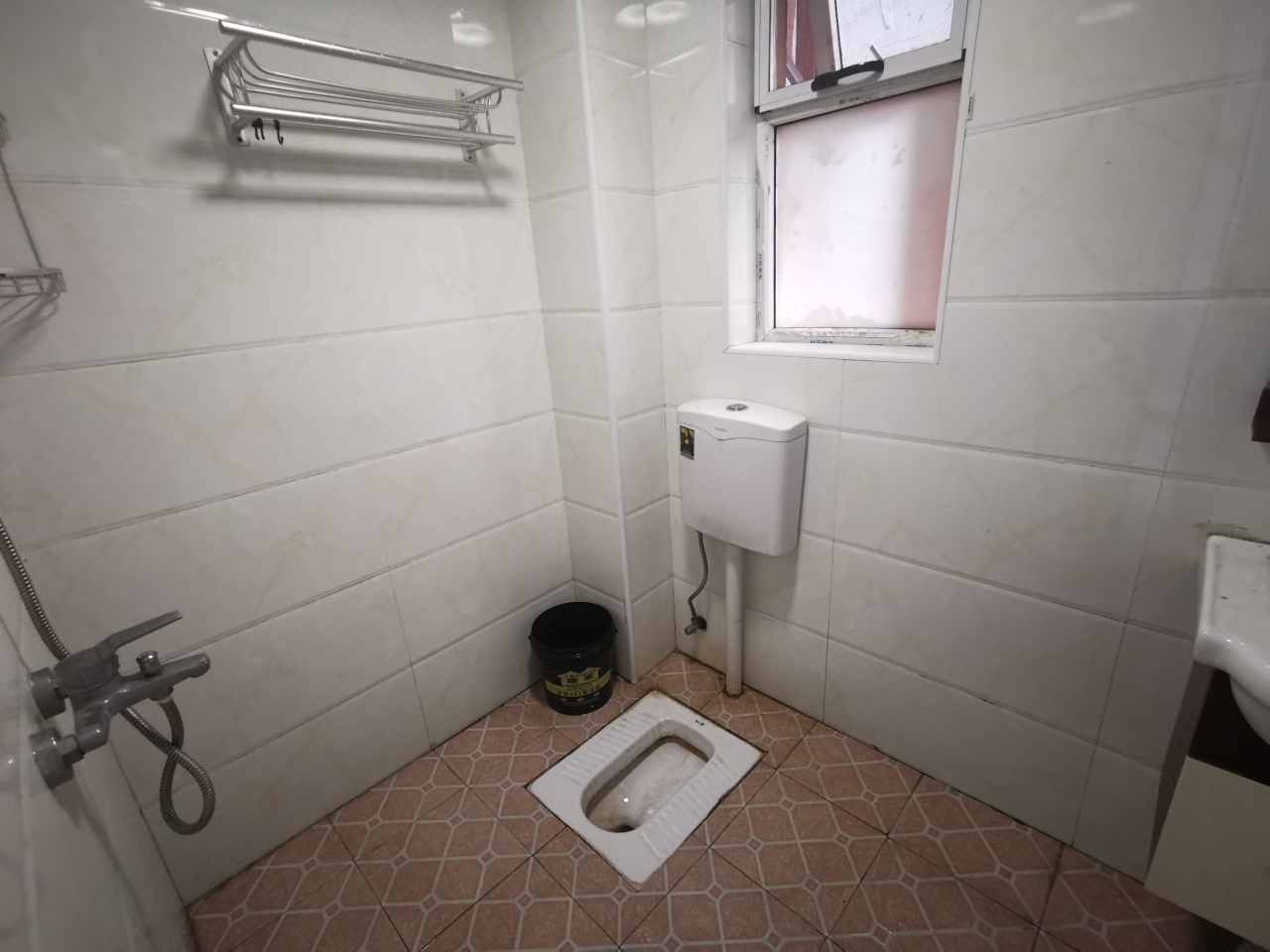 联美品格  3室2厅2卫    1800.0元/月 联美品格  3室2厅2卫    1800.0元/月室内图