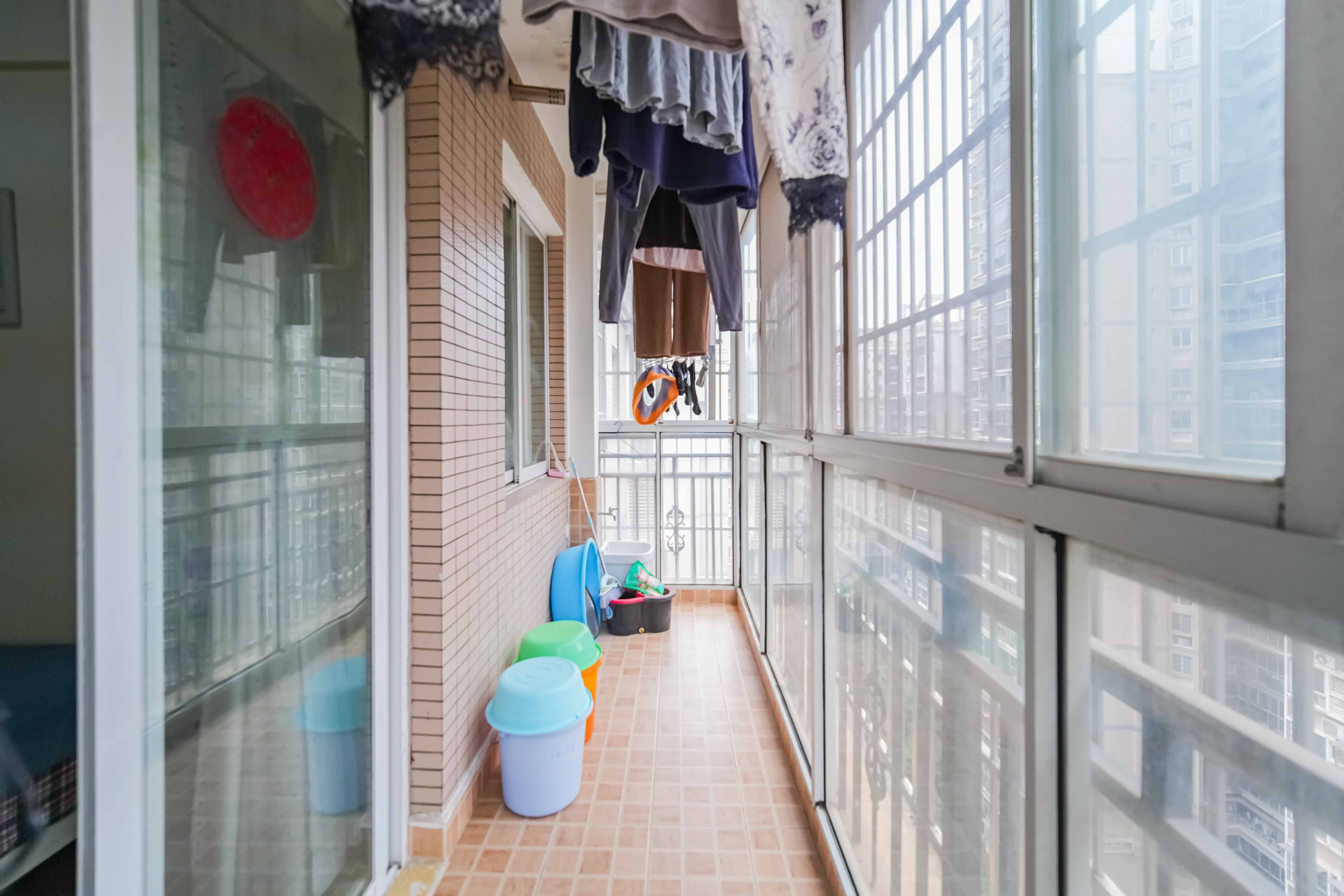 城市山水豪园(山水城市风景) 3室2厅2卫 112.0万 城市山水豪园(山水城市风景) 3室2厅2卫 112.0万其他