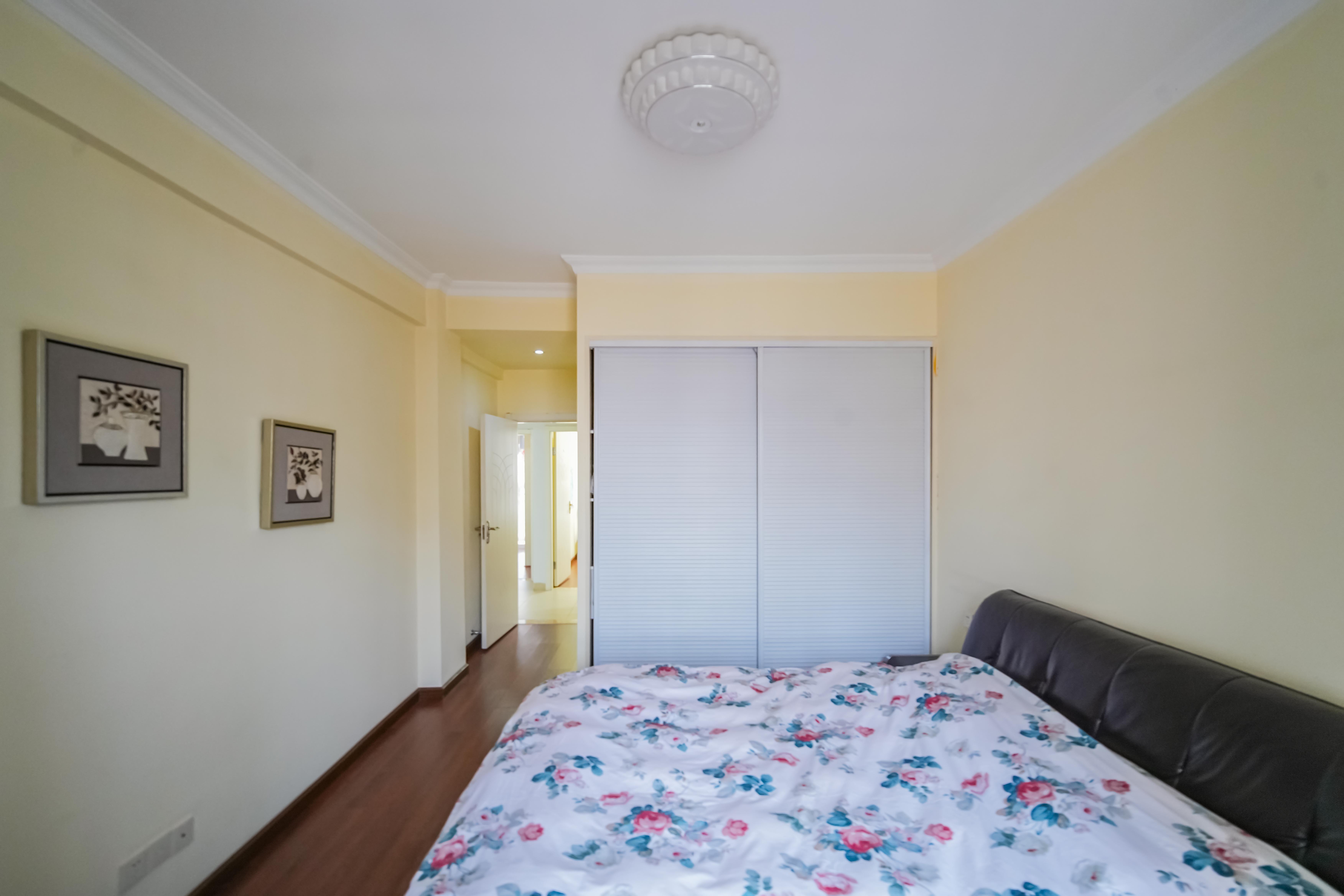 城市山水豪园(山水城市风景) 3室2厅2卫 112.0万 城市山水豪园(山水城市风景) 3室2厅2卫 112.0万其他