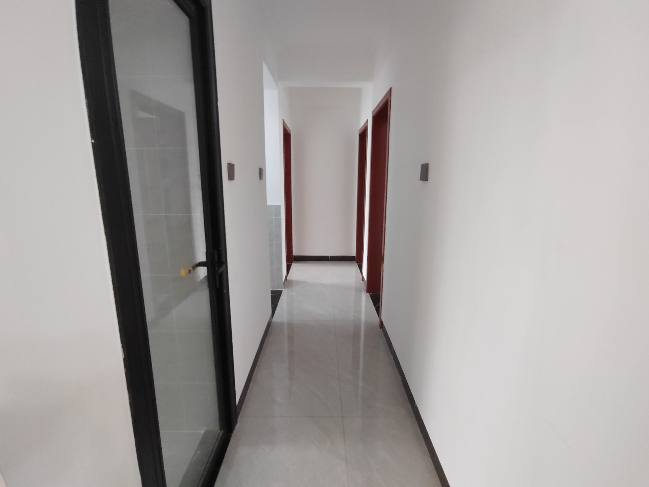 保利西海岸B区  3室2厅2卫    3500.0元/月室内图