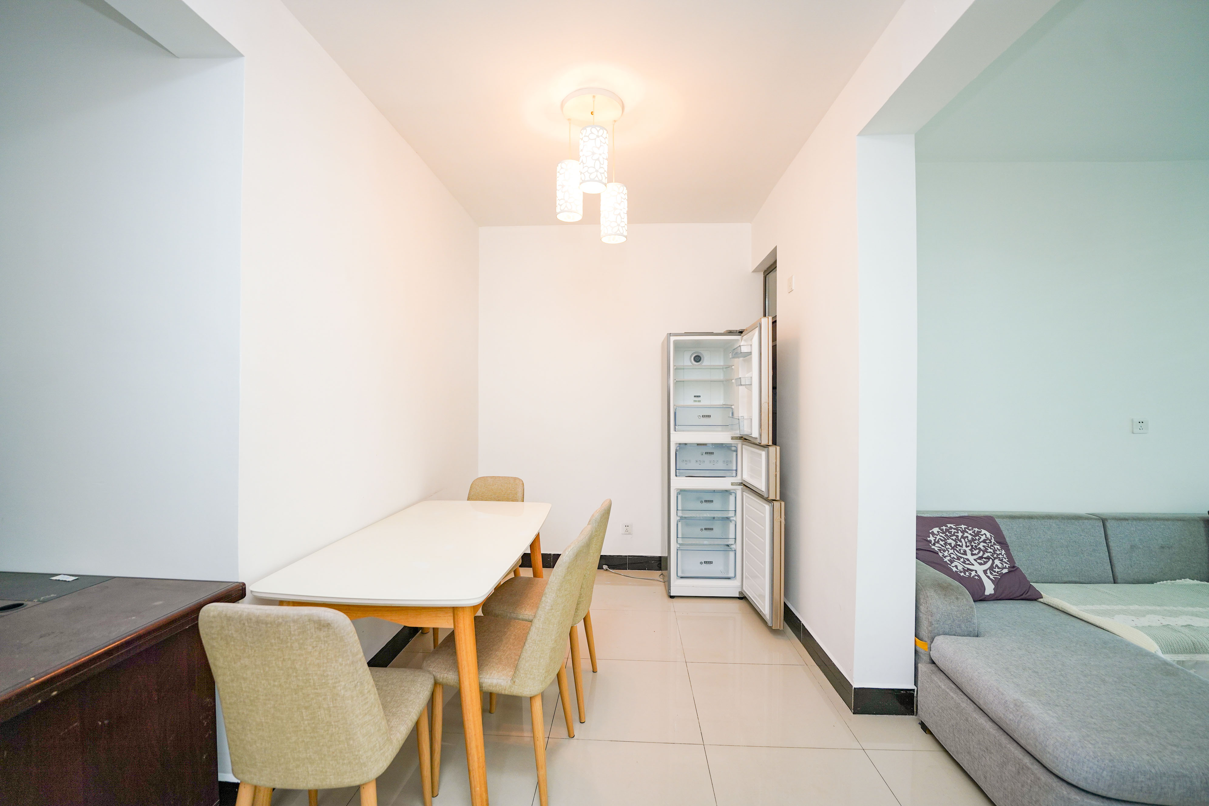 福天藏郡院子  2室2厅1卫    55.0万 福天藏郡院子  2室2厅1卫    55.0万客厅