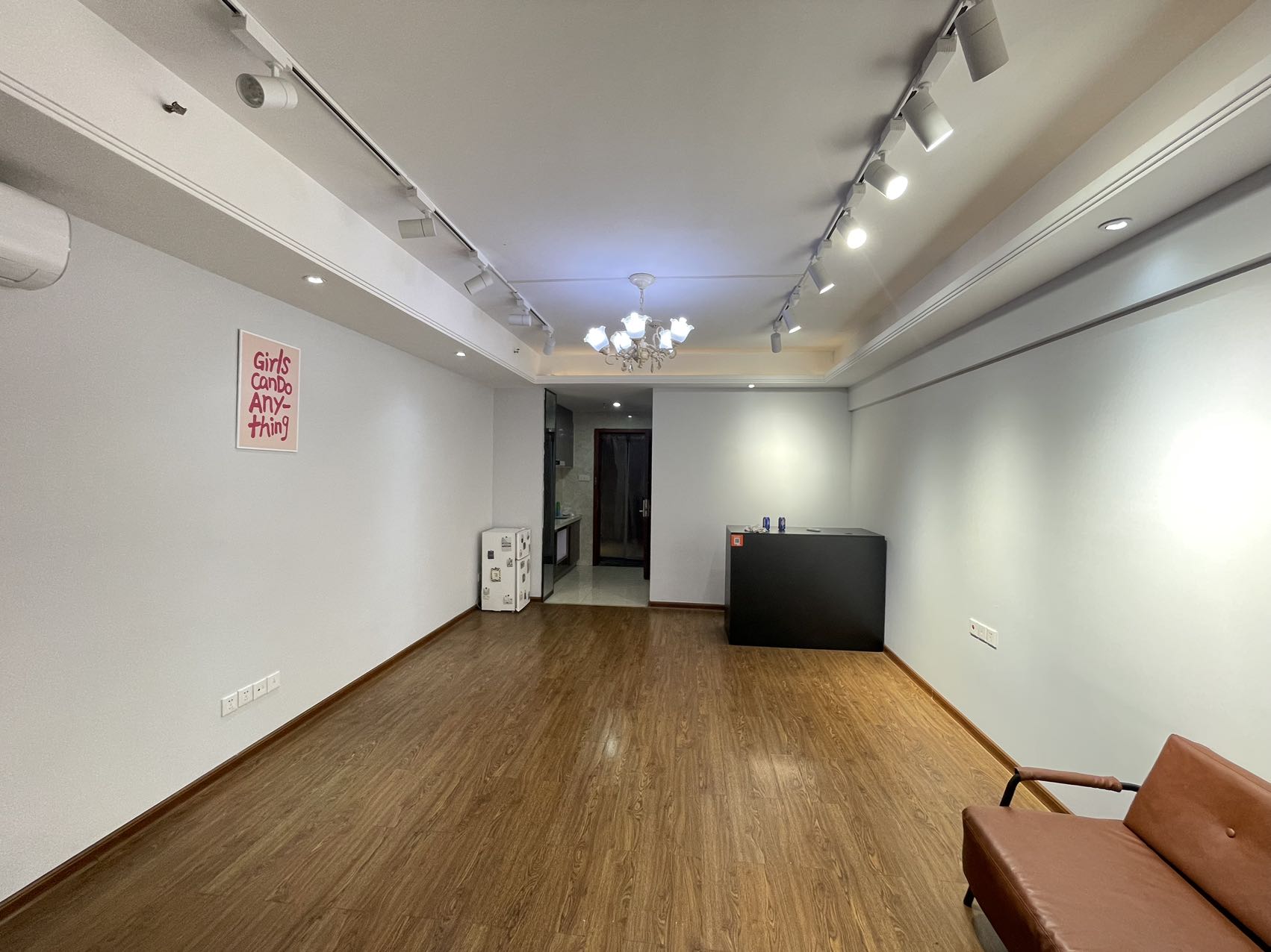 德思勤城市广场（宝格丽公寓）  1室1厅1卫   2500.00元/月室内图