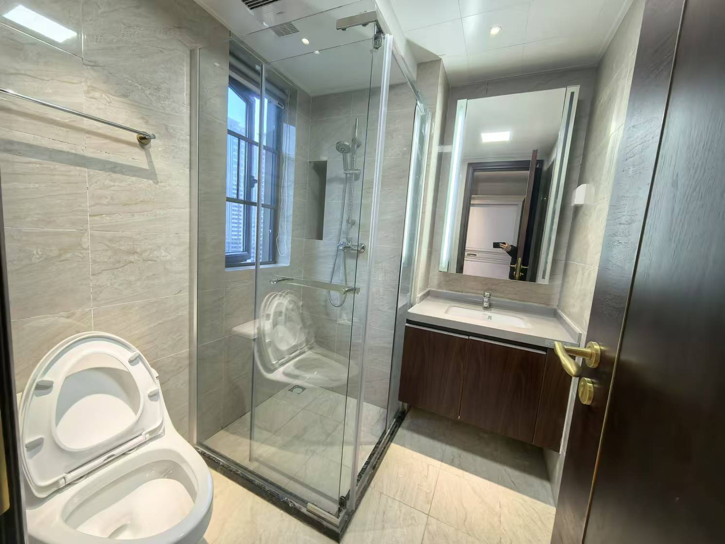 株洲恒大悦珑台  4室2厅2卫    2000.0元/月 株洲恒大悦珑台  4室2厅2卫    2000.0元/月室内图