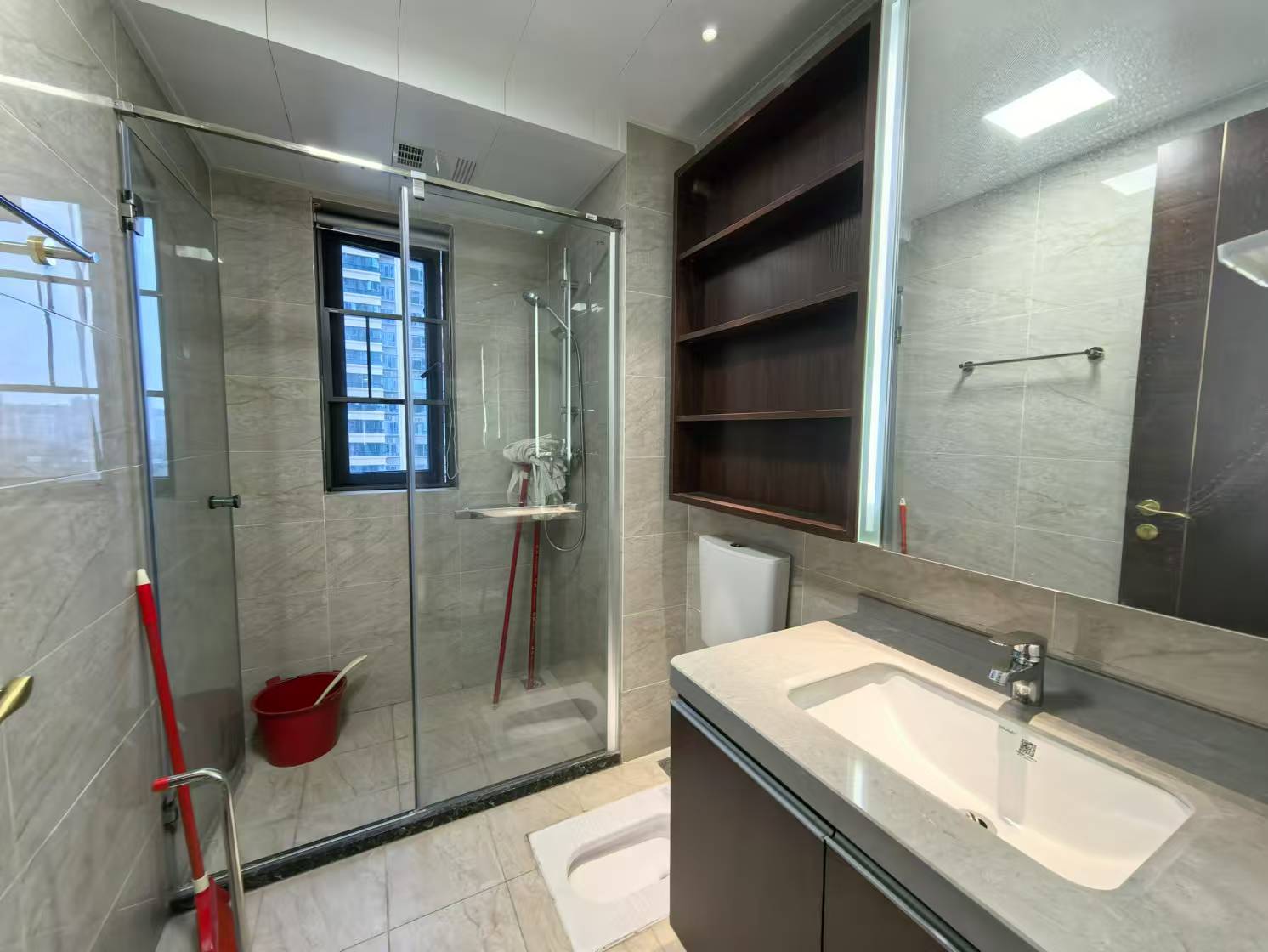 株洲恒大悦珑台  4室2厅2卫    2000.0元/月 株洲恒大悦珑台  4室2厅2卫    2000.0元/月室内图