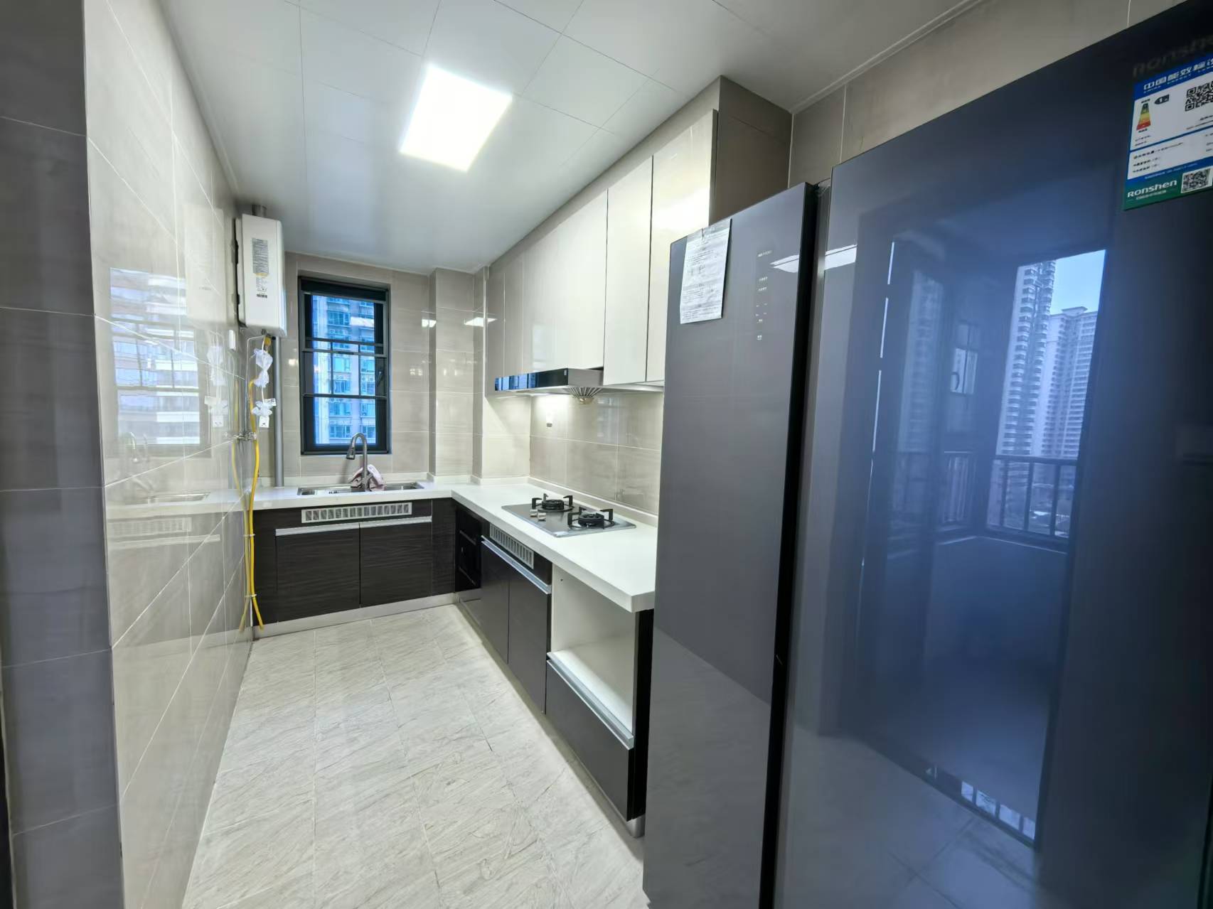 株洲恒大悦珑台  4室2厅2卫    2000.0元/月 株洲恒大悦珑台  4室2厅2卫    2000.0元/月室内图