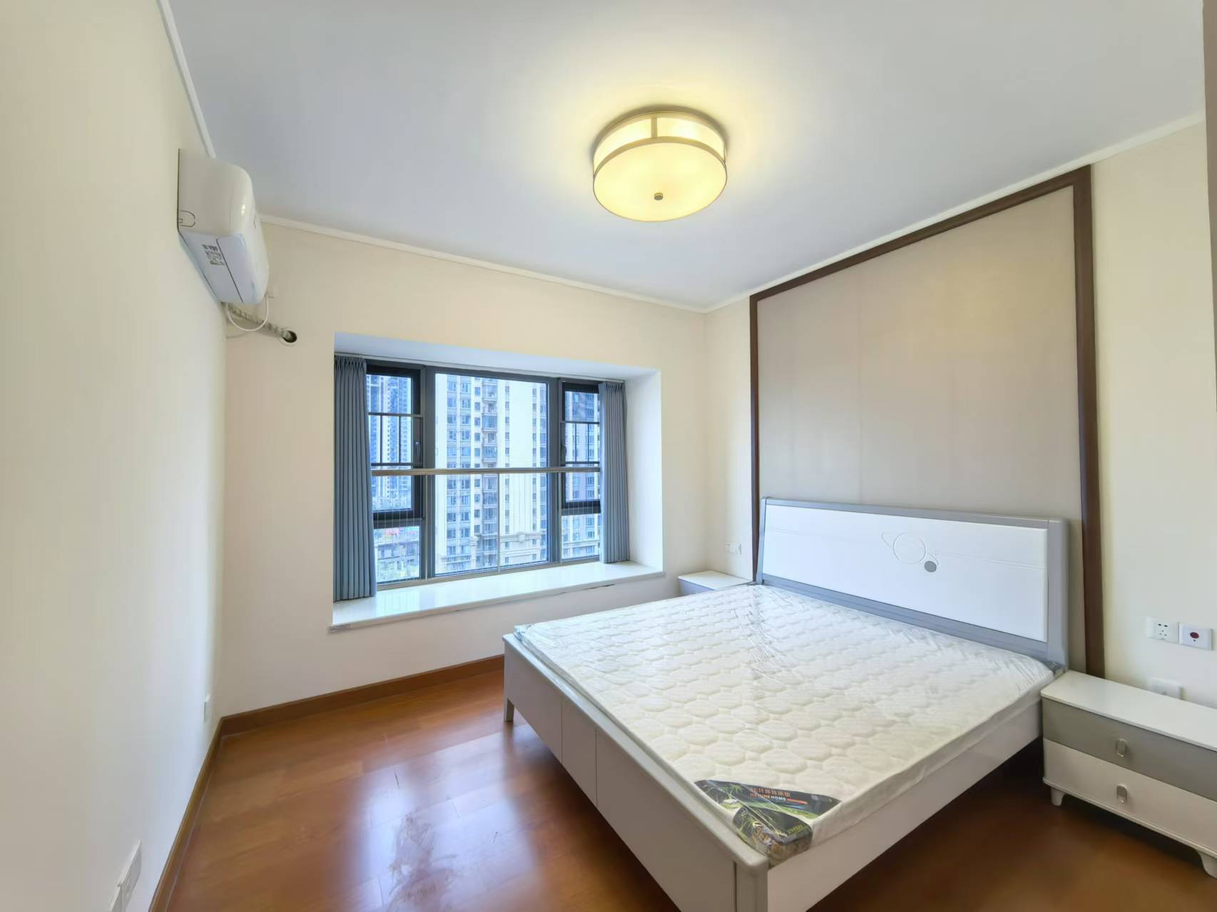 株洲恒大悦珑台  4室2厅2卫    2000.0元/月 株洲恒大悦珑台  4室2厅2卫    2000.0元/月室内图