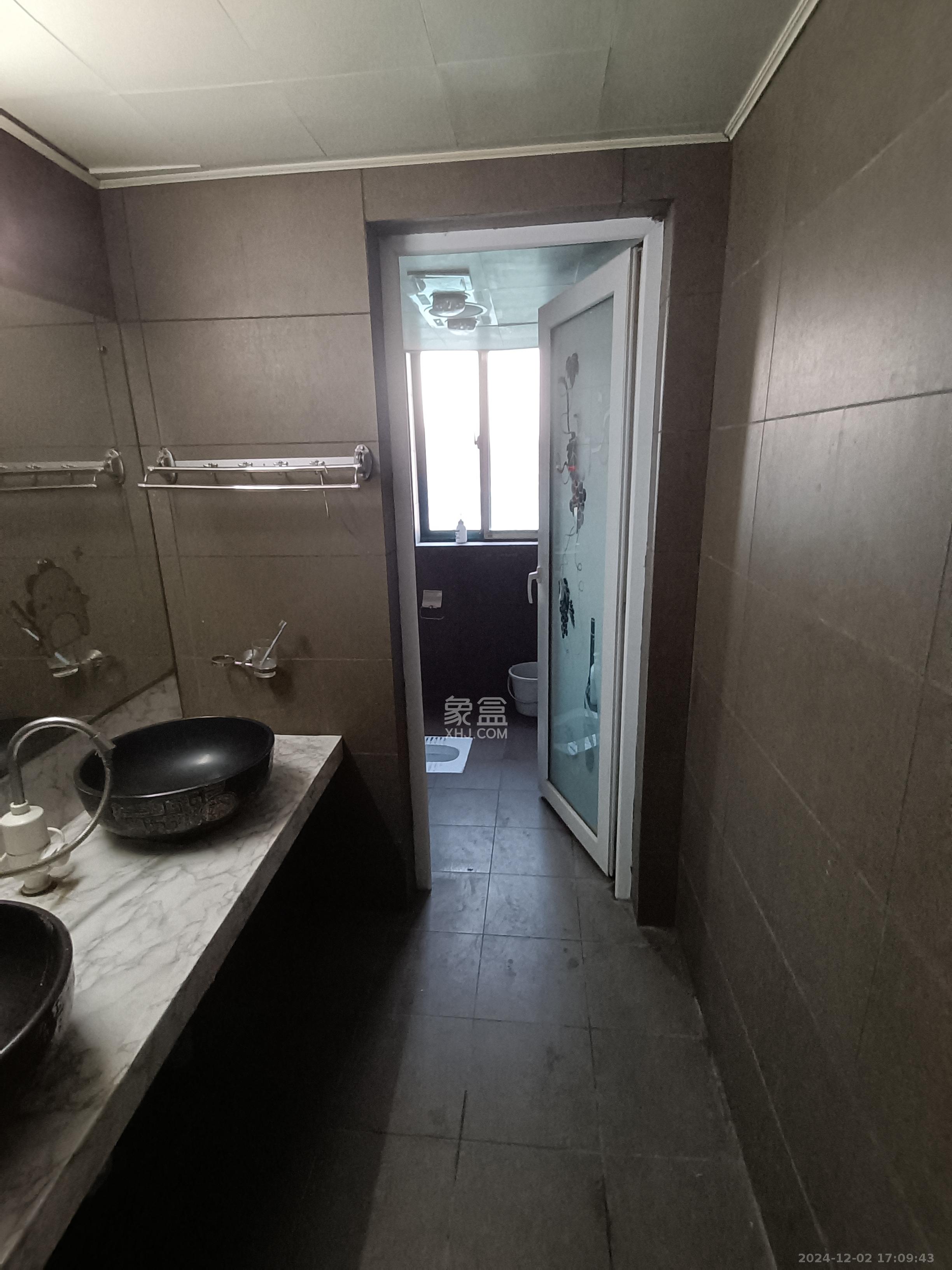 富景园  3室2厅1卫    3400.0元/月室内图