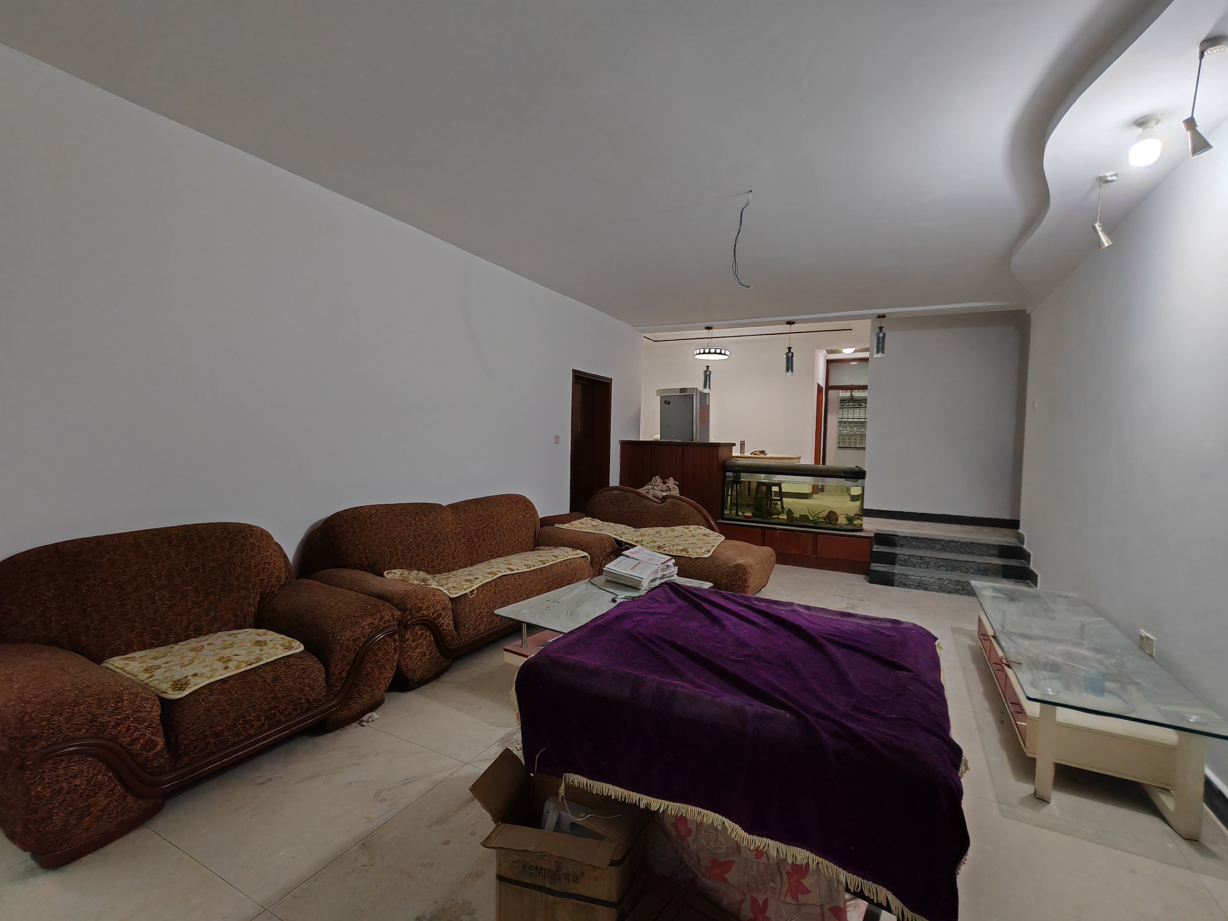 马良小区  2室2厅2卫    1200.0元/月 马良小区  2室2厅2卫    1200.0元/月室内图