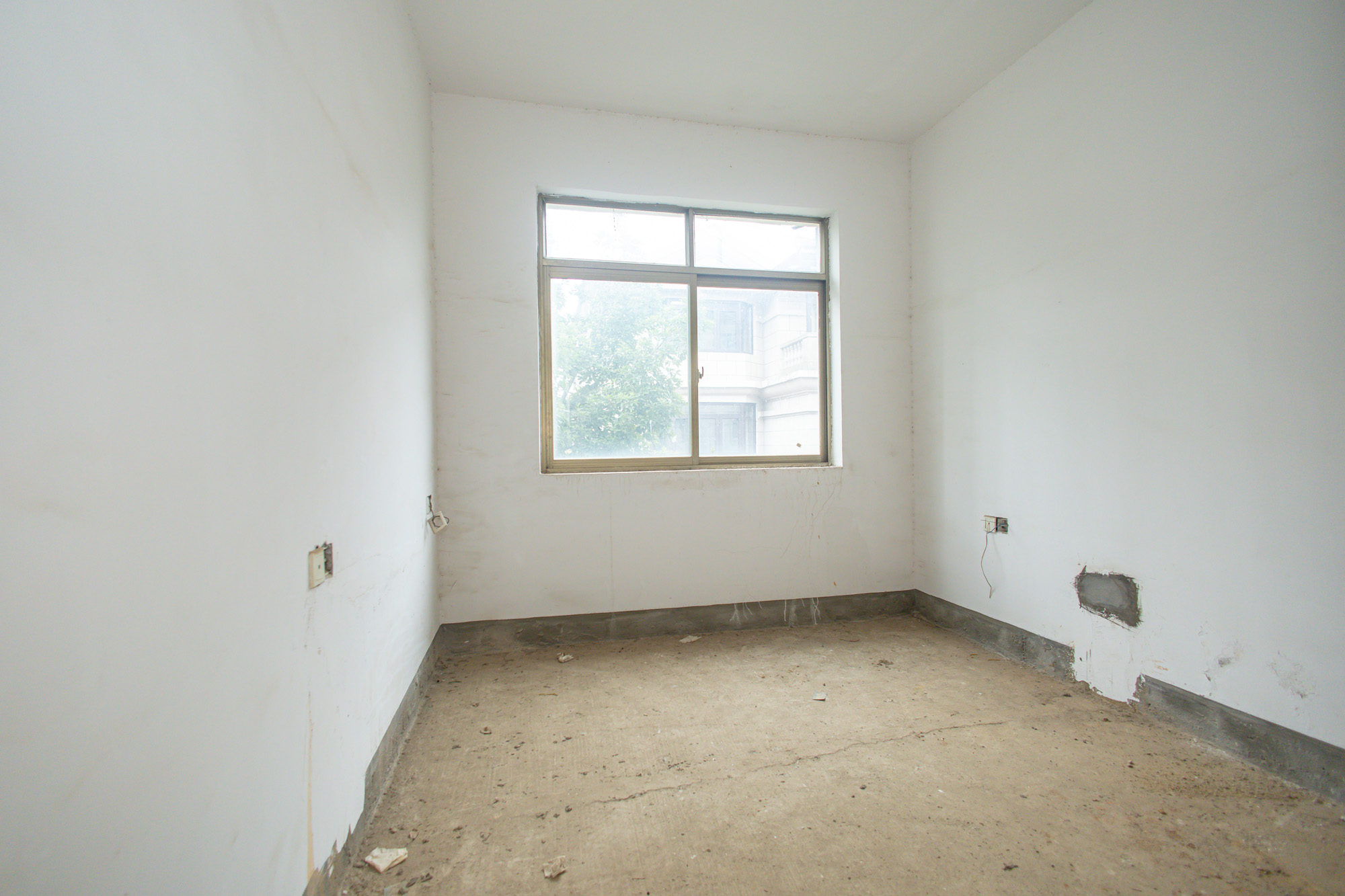 碧桂园威尼斯城 6室3厅2卫 855.98万 碧桂园威尼斯城 6室3厅2卫 855.98万卧室