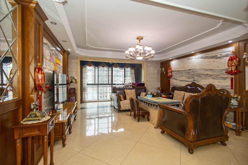 华润凤凰城三期  5室2厅3卫    219.8万