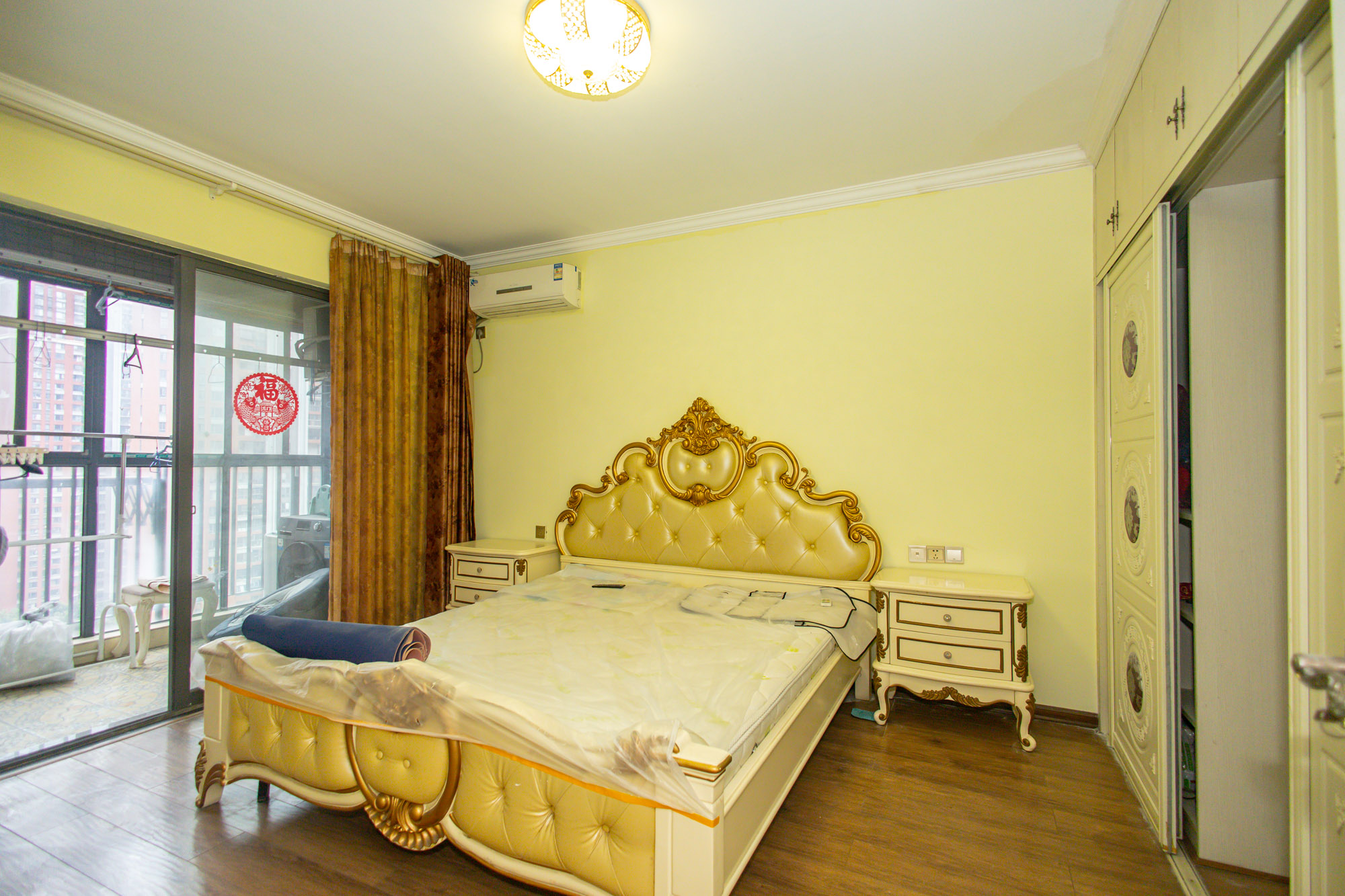 华润凤凰城二期 3室2厅2卫 90.0万 华润凤凰城二期 3室2厅2卫 90.0万卧室