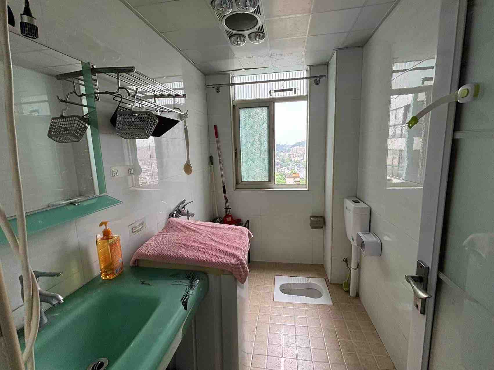 书香名邸一期 1室1厅1卫 1200.0元/月 书香名邸一期 1室1厅1卫 1200.0元/月室内图