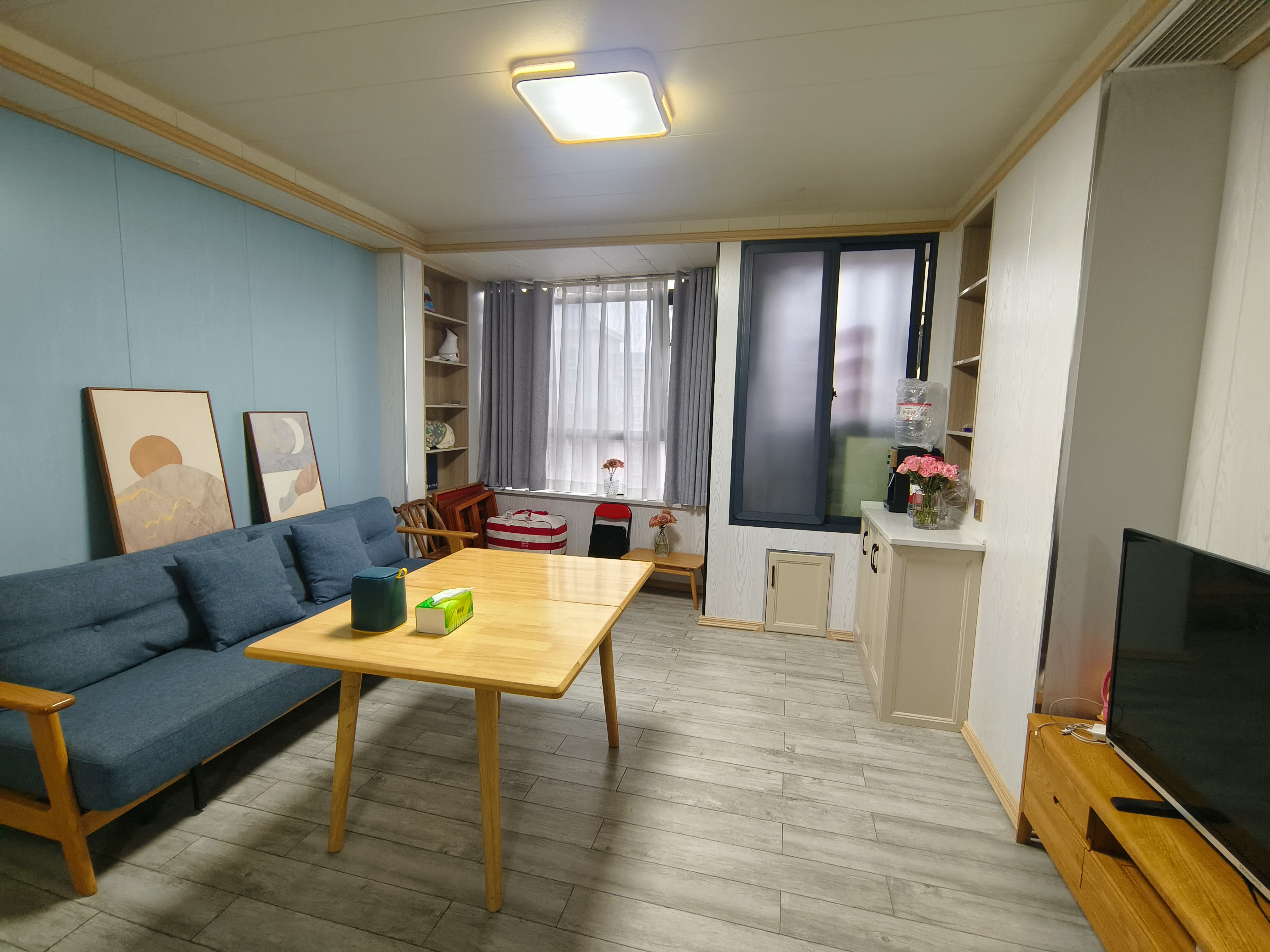 欢乐颂 2室1厅1卫 1800.0元/月 欢乐颂 2室1厅1卫 1800.0元/月室内图