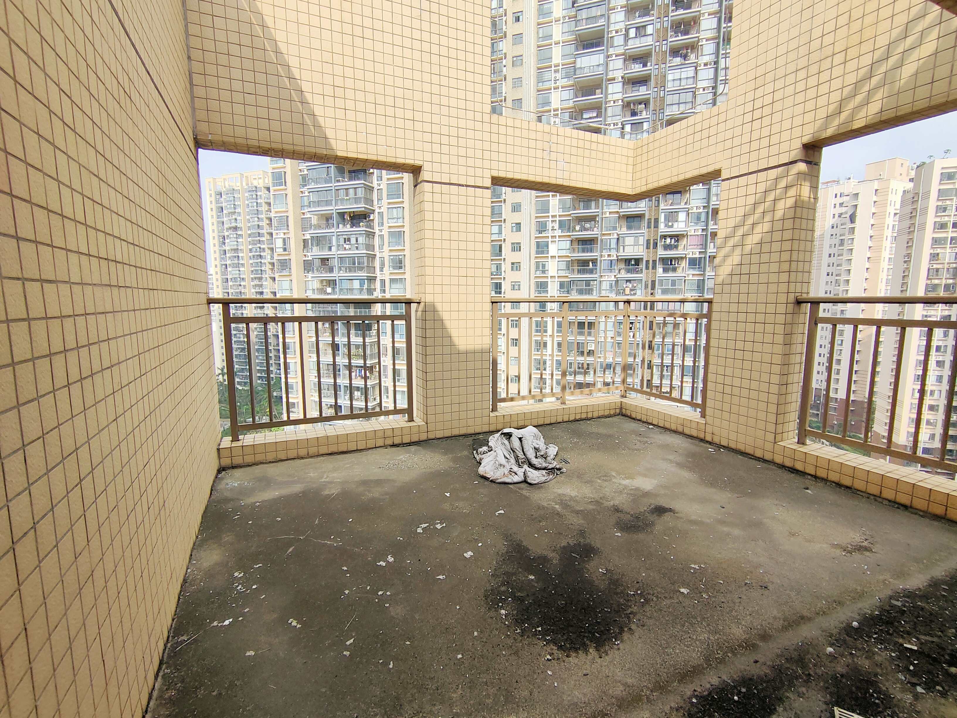 泉海好家园 3室2厅2卫 154.0万 泉海好家园 3室2厅2卫 154.0万室内图