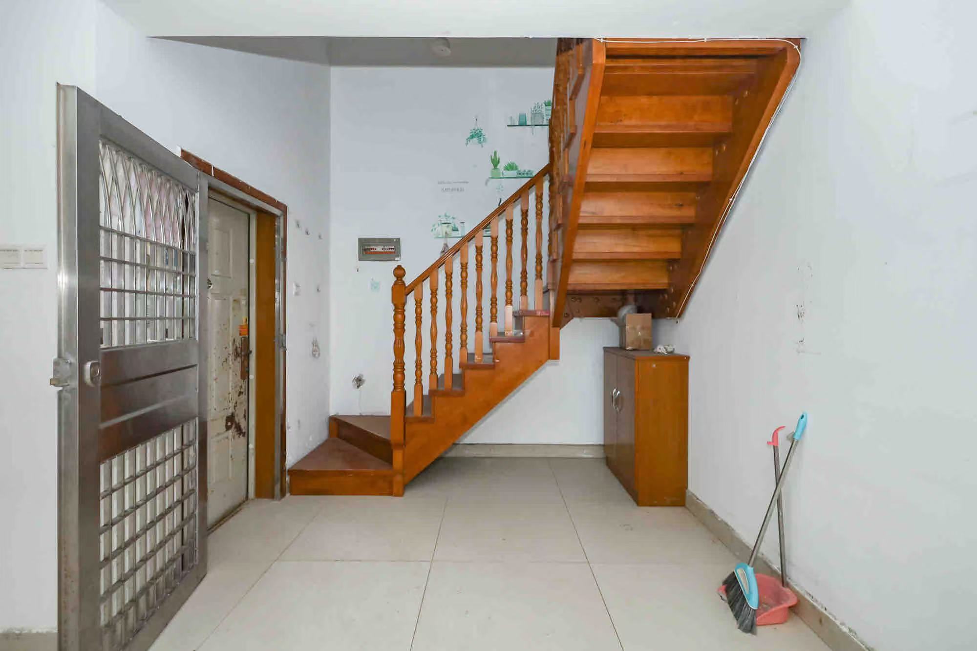 星电阳光城 4室2厅2卫 4000.0元/月 星电阳光城 4室2厅2卫 4000.0元/月室内图