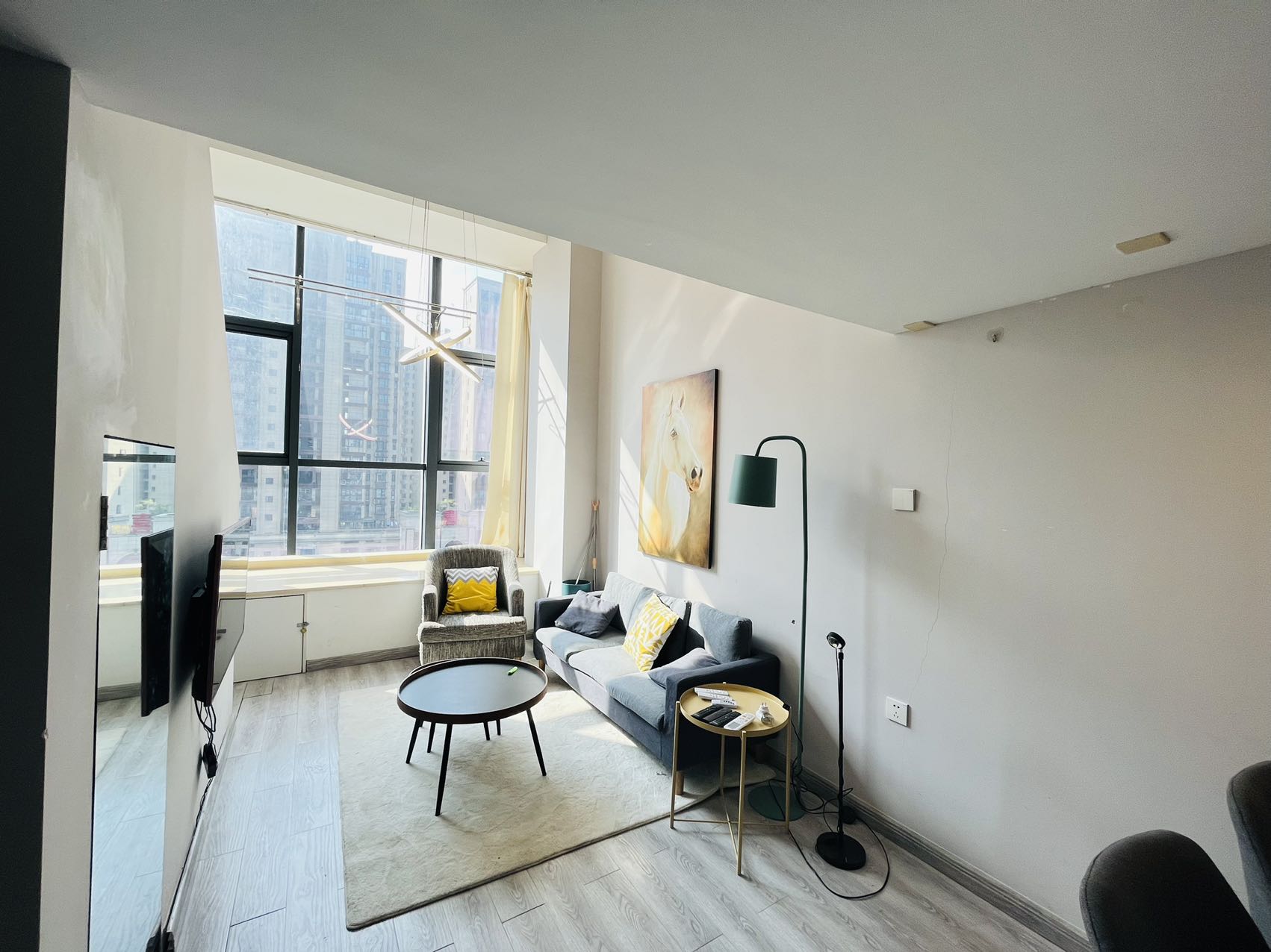 裕天国际商汇中心 1室1厅1卫 2000.0元/月 裕天国际商汇中心 1室1厅1卫 2000.0元/月室内图