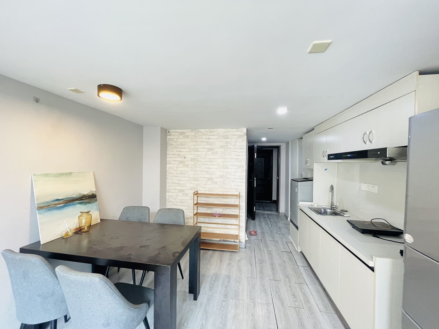 裕天国际商汇中心 1室1厅1卫 2000.0元/月 裕天国际商汇中心 1室1厅1卫 2000.0元/月室内图