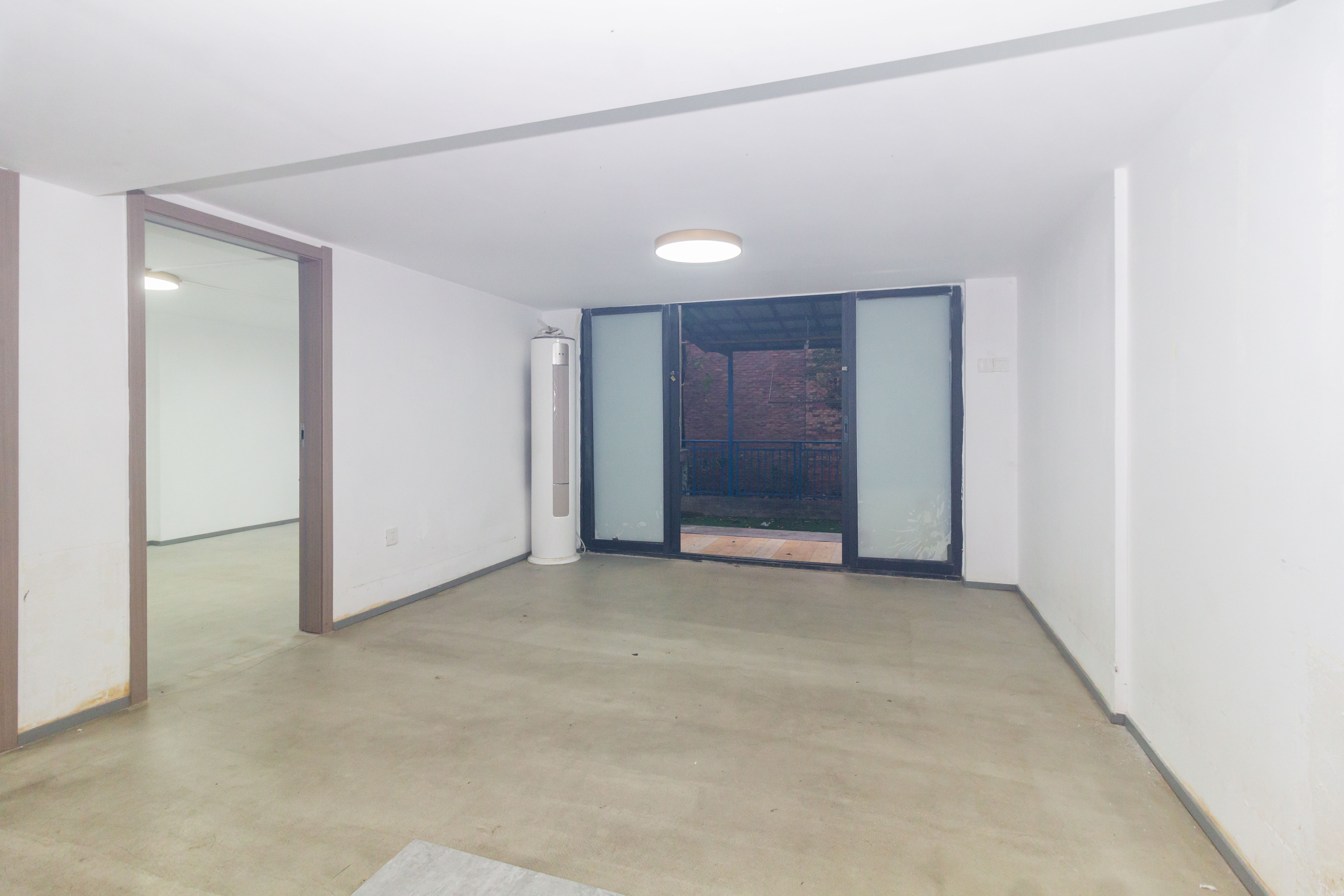 康桥长郡 8室2厅2卫 4000.0元/月 康桥长郡 8室2厅2卫 4000.0元/月室内图