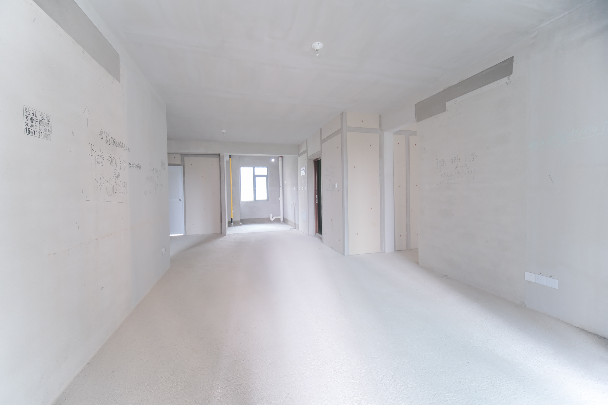 日盛湖湘悦府 4室2厅2卫 117.9万 日盛湖湘悦府 4室2厅2卫 117.9万客厅