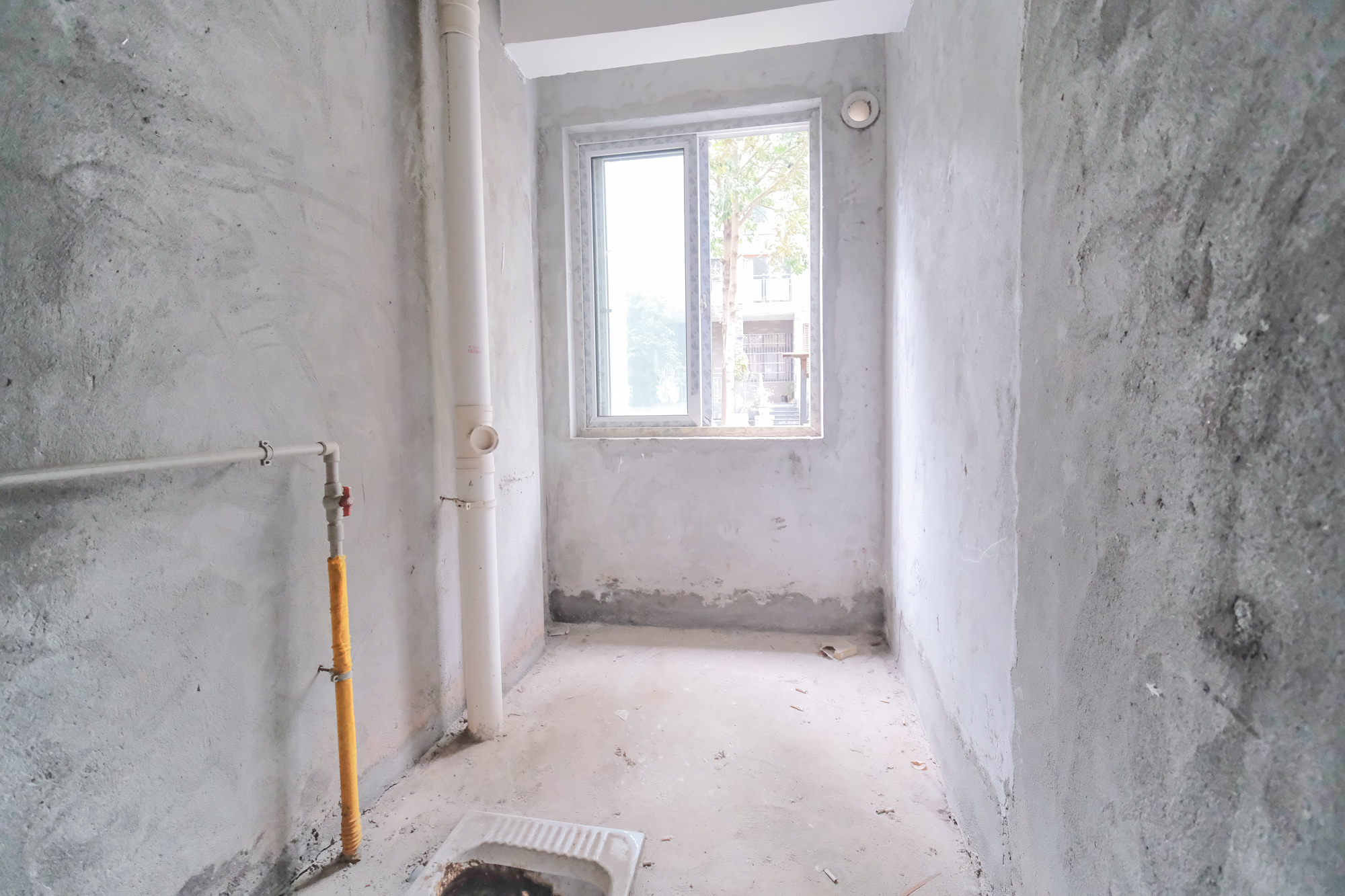 山水湾 5室3厅3卫 298.0万 山水湾 5室3厅3卫 298.0万卫生间