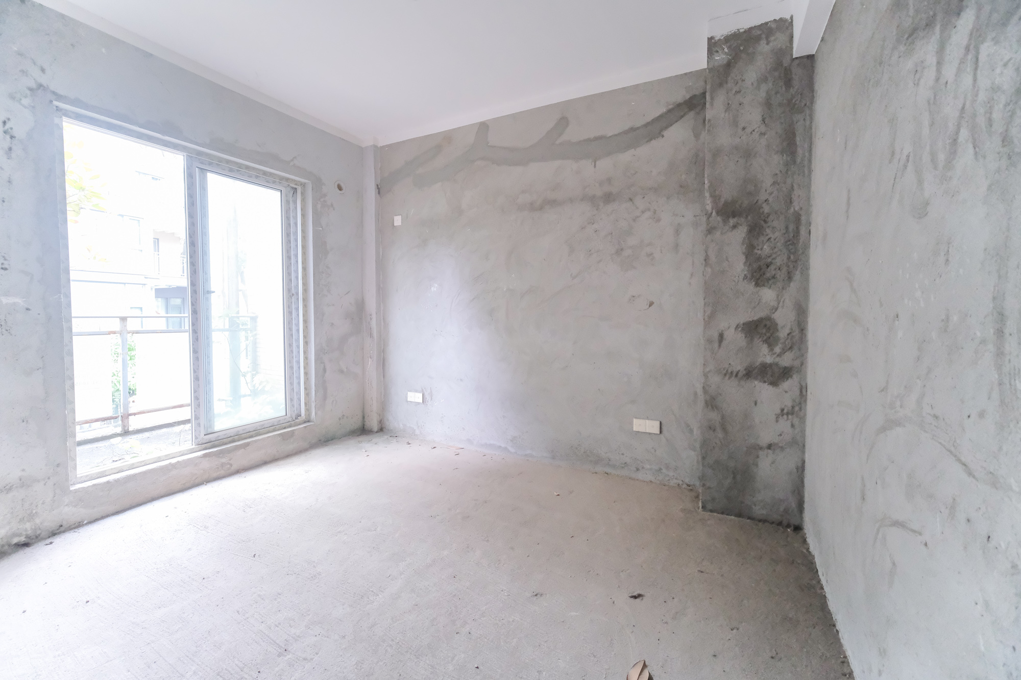 山水湾 5室3厅3卫 298.0万 山水湾 5室3厅3卫 298.0万卧室